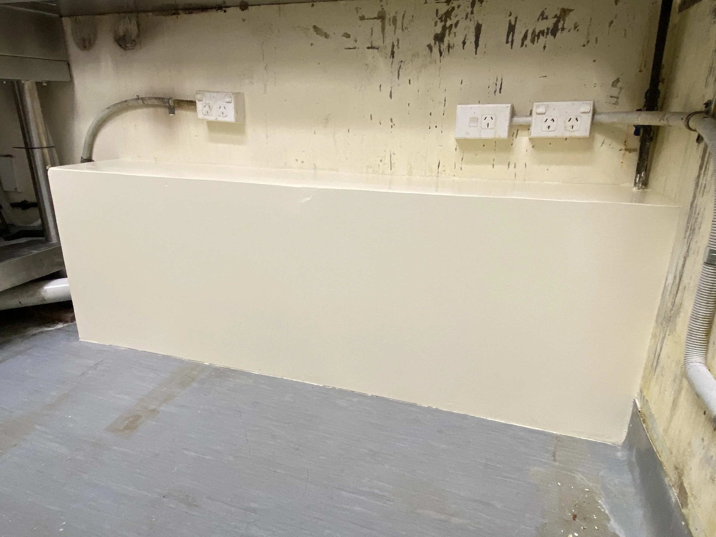 Commercial kitchen patching and painting completed in Auckland CBD by DCW Services