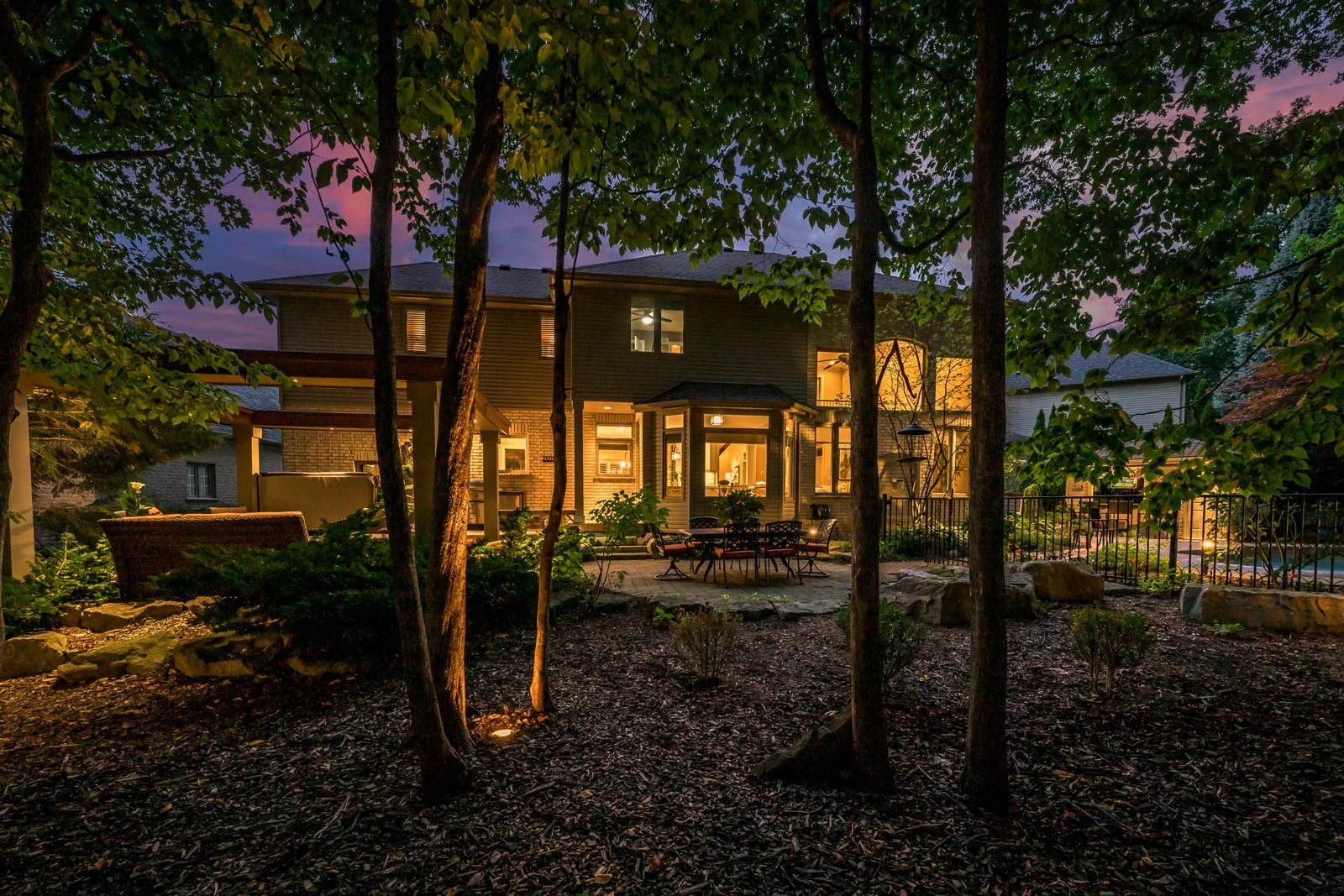 656-robertson-twilght-321.jpg
