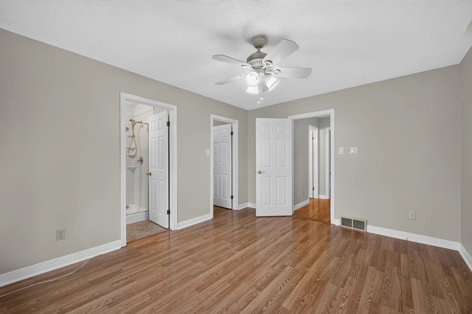 1000-griffith-023.jpg