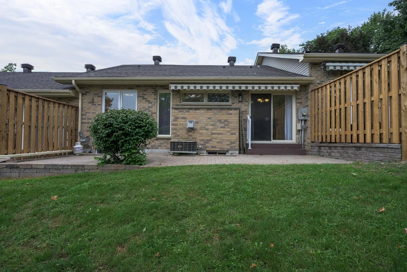 1241-hamilton-53-006.jpg