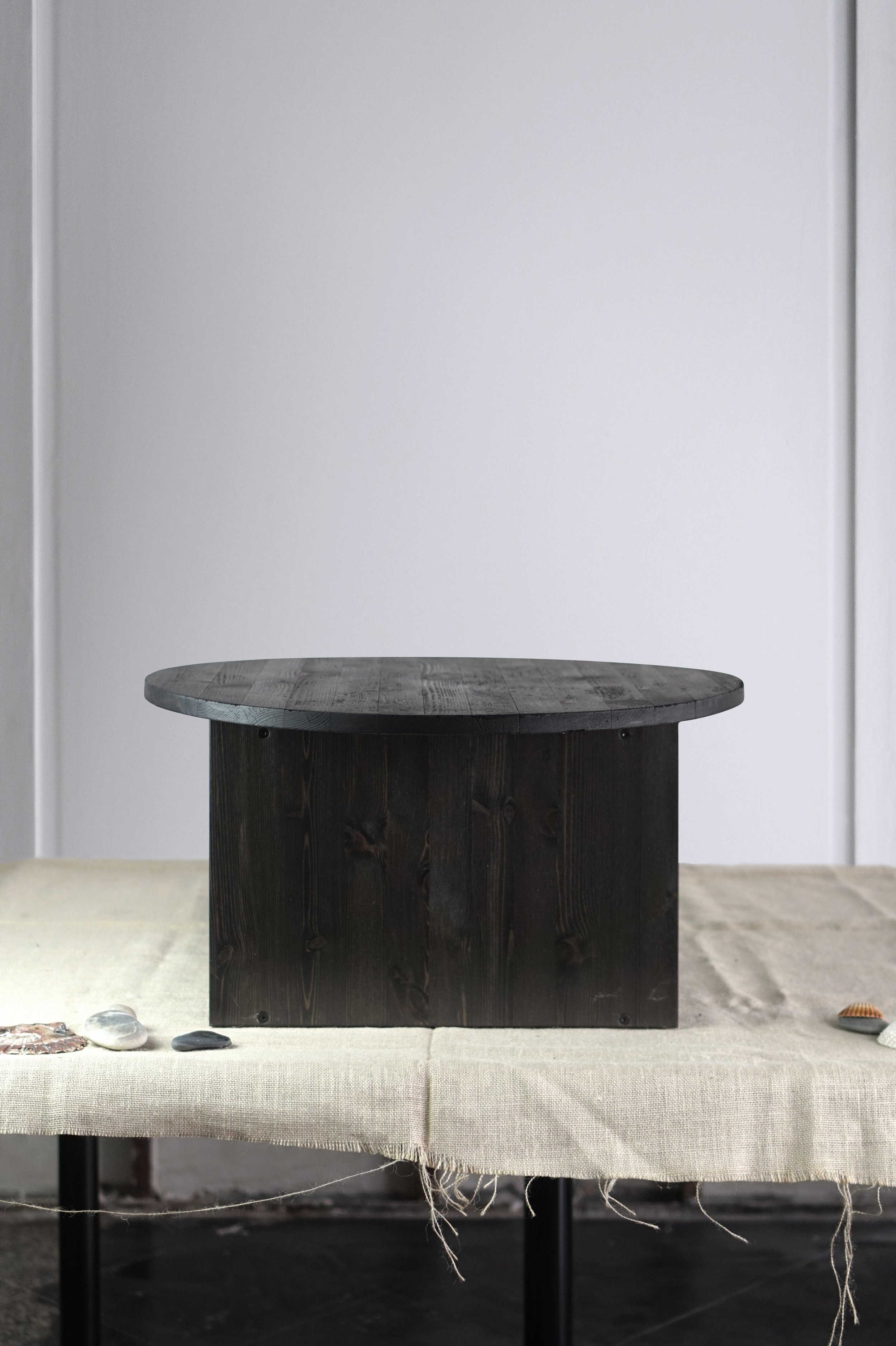 0723-Pfeifer-MargotCoffeetable-01.jpg