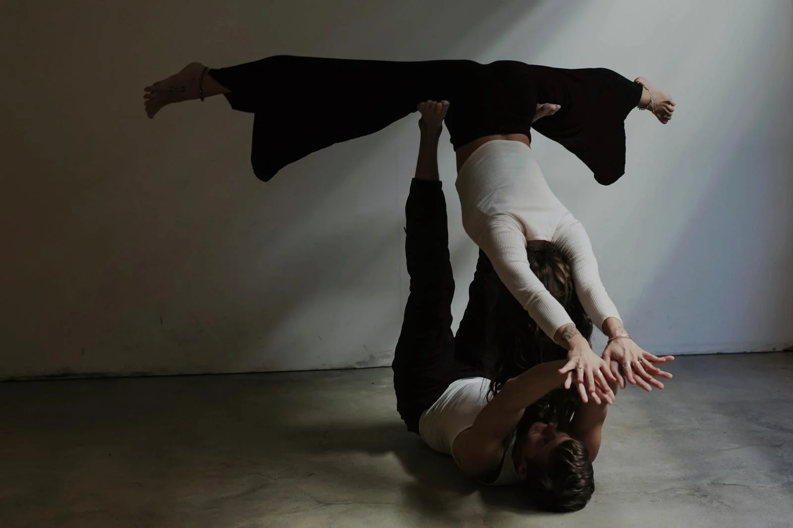 Acro Yoga Series @ SENSES