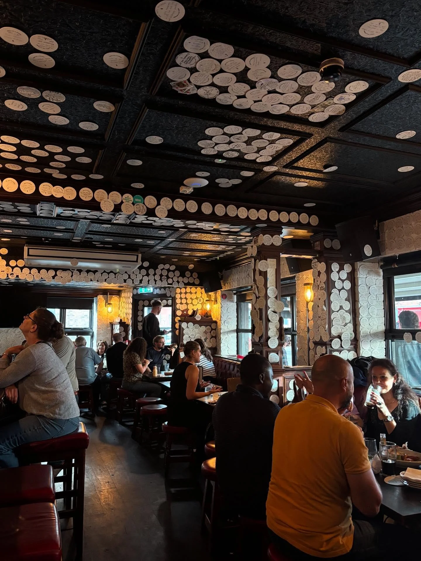 Just a little weekly round-up here at The Storyteller (it&rsquo;s back👀)

Monday was all about food 😍
Tuesday, the @runclub__social kept us hydrated 🏃&zwj;♀️ 
While our mid-week pub quiz continues to be the best craic in town🙌✨
Thursday, we have 