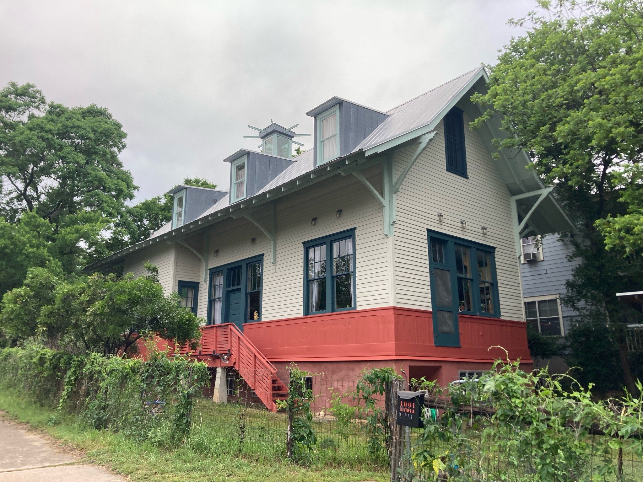 🌟 Celebrate Preservation Month with us! This winter, we funded $15K for historic preservation projects across Austin, and we can't wait to spotlight our amazing awardees throughout the month of May! 💫 

In honor of Preservation Month, support this 