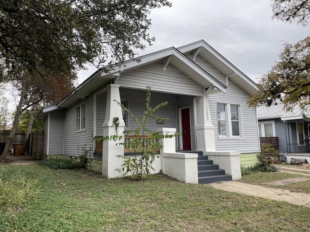 1205 East 12th Street (built 1925)