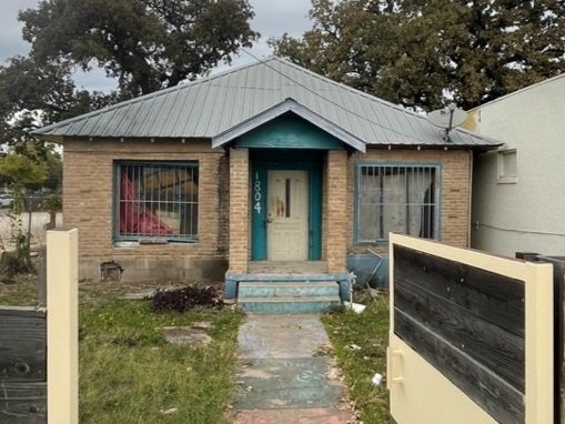 1804 East 12th Street (built 1930)