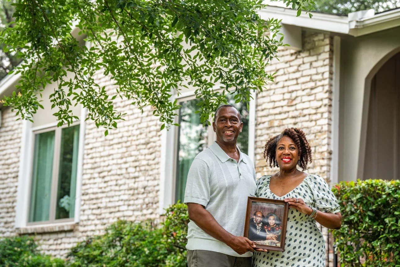DR. SIDNEY, JR. & HELEN F. WHITE HOUSE