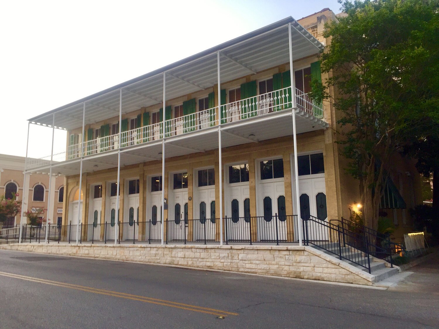  Goodman Building: Preservation Award for Rehabilitation  | Recipient: Blue Cross Blue Shield of Texas  (Photo: Charles Peveto) 