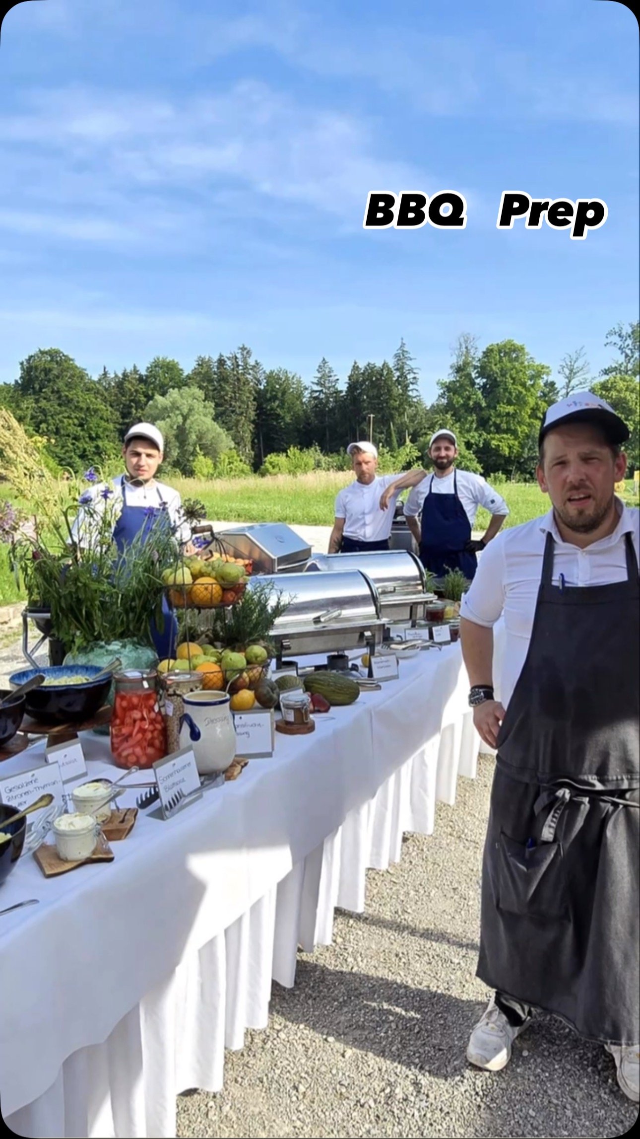 Den Sommer begrüßen.
#gutsonnenhausen #barbecue #bio #cheers #seeyounexttime