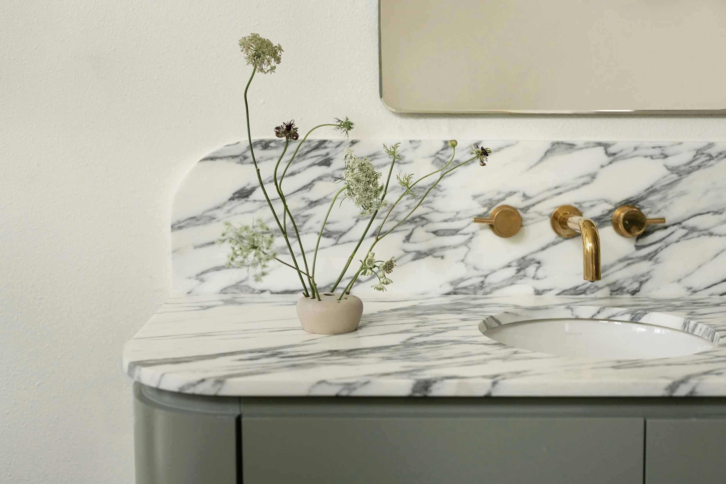 Hyde Park Bathroom — Emily Lauren Interiors