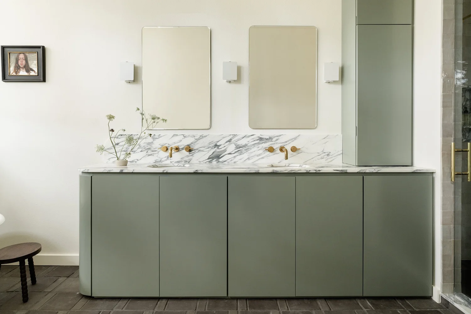 Hyde Park Bathroom — Emily Lauren Interiors