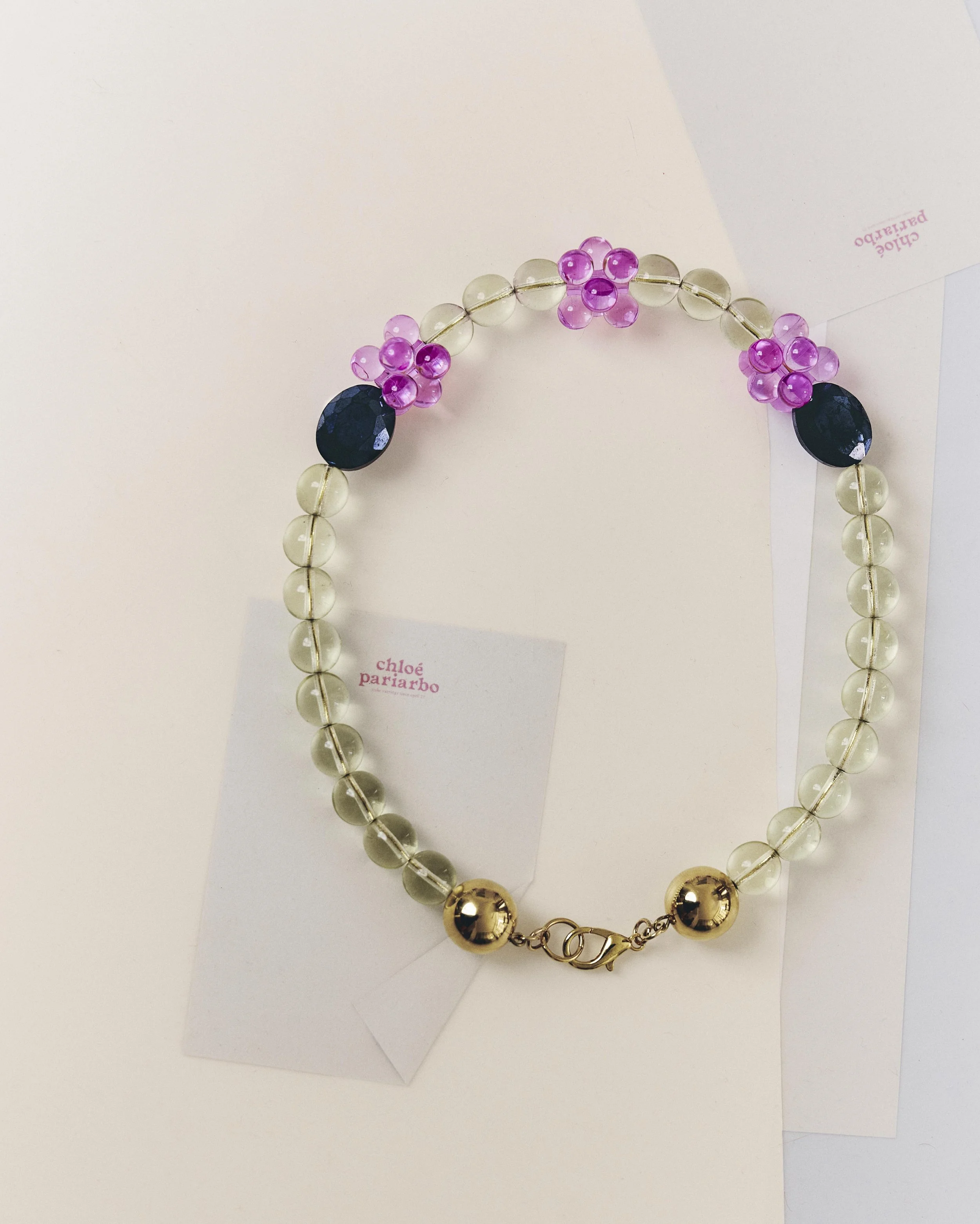 LE COLLIER GROSEILLE VIOLET