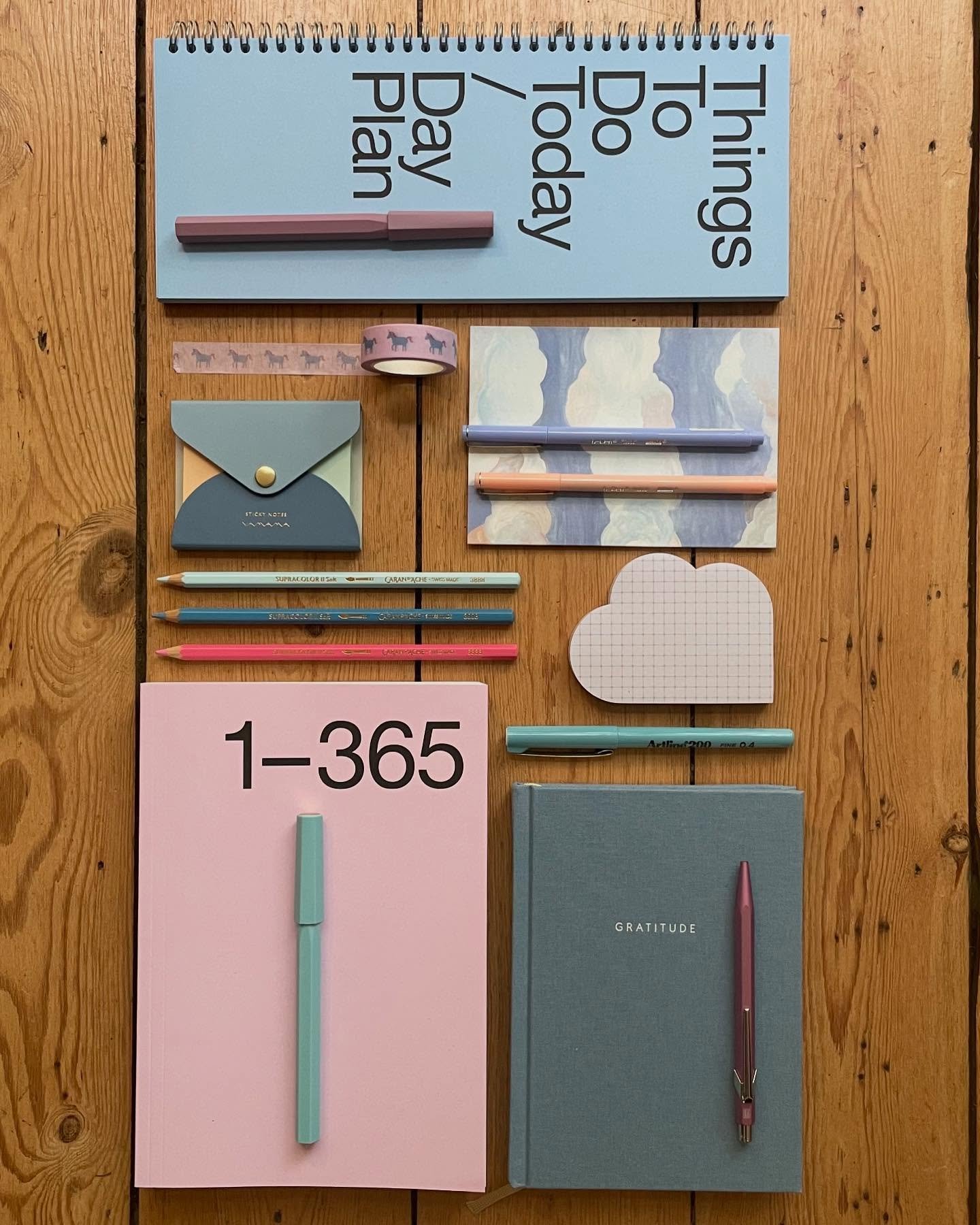 🩵🎀☁️🦄 🖌️🌸🙏🏻💞
P A P I E R Paper, drawings & more
~~~
#papier #papierbrussels #papeterieoriginale #papeterie #stationerystore #stationeryaddict #stationerylovers #passionpapeterie #commercelocal #shoplocal #bruxelles ##etterbeek #cinquan
