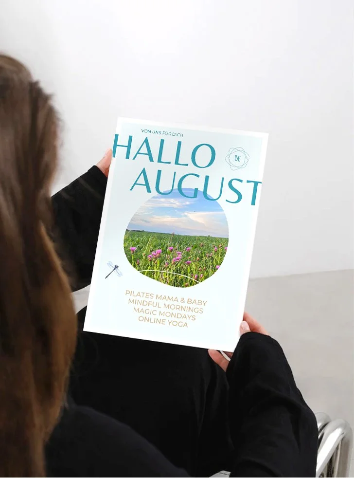 Mock up Newsletter .jpg