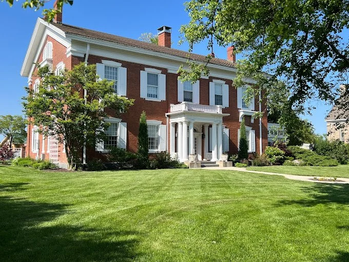 Exterior shot of the Central Schoolhouse Inn in Geneseo