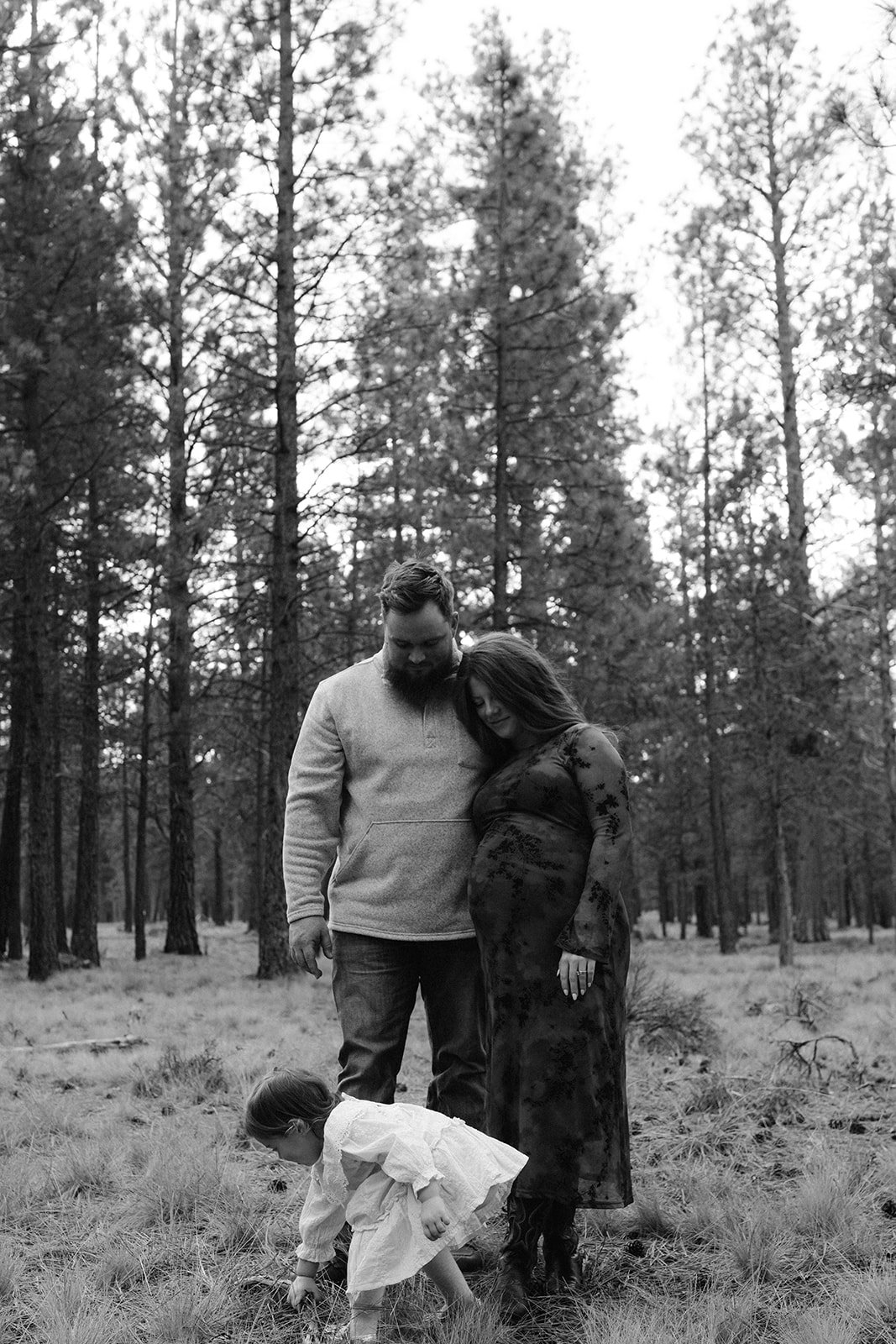 Zoey Maternity 2025 - Oregon Maternity Photos - Amanda Jae Photography-76.jpg