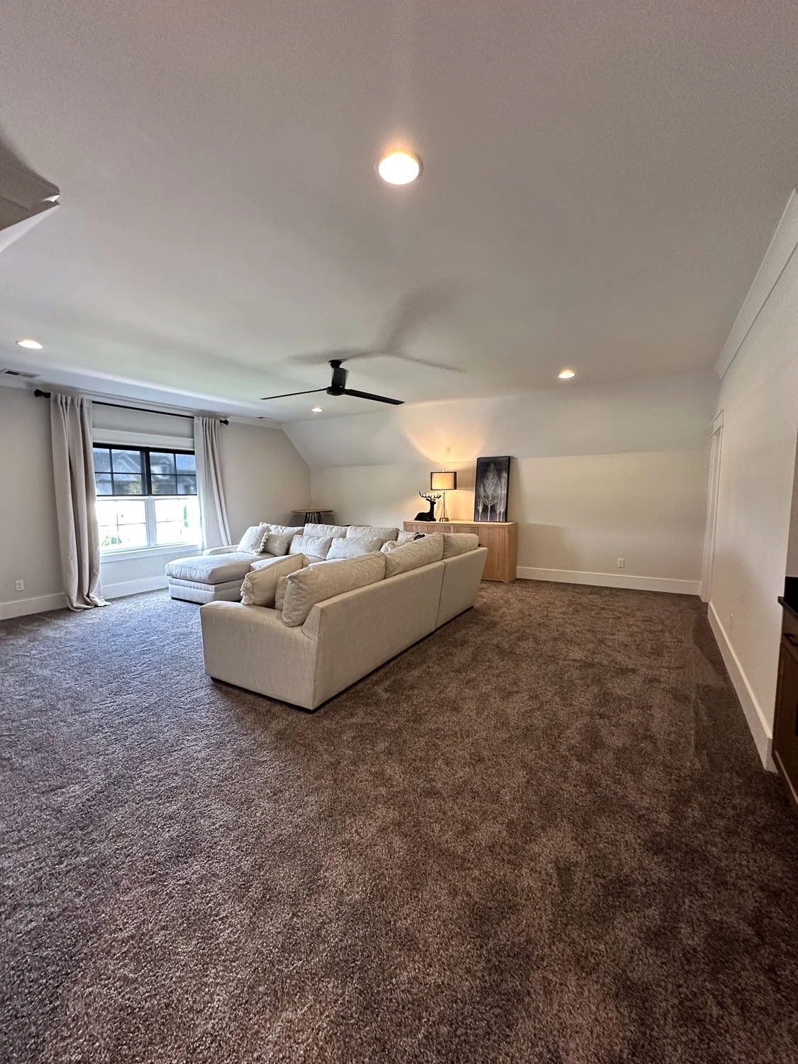 flex-room-before.jpg