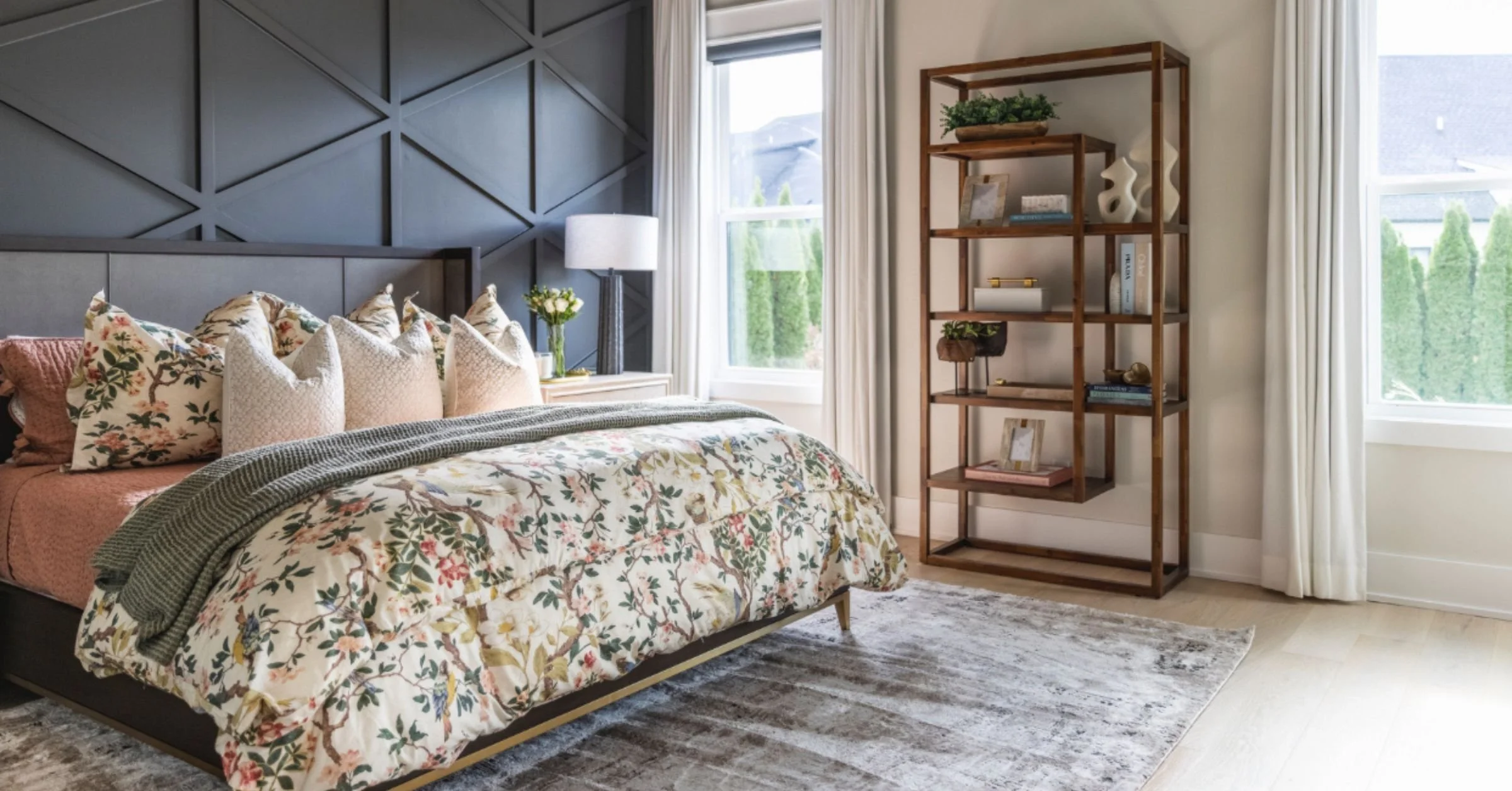 A comprehensive guide to the best indoor rugs, highlighting key factors for choosing the perfect rug for your home.