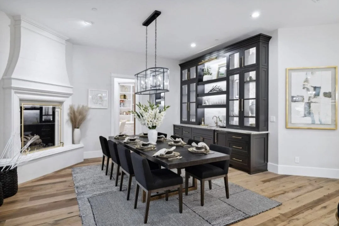 A rug size guide, providing detailed information on selecting the right rug size for various rooms.