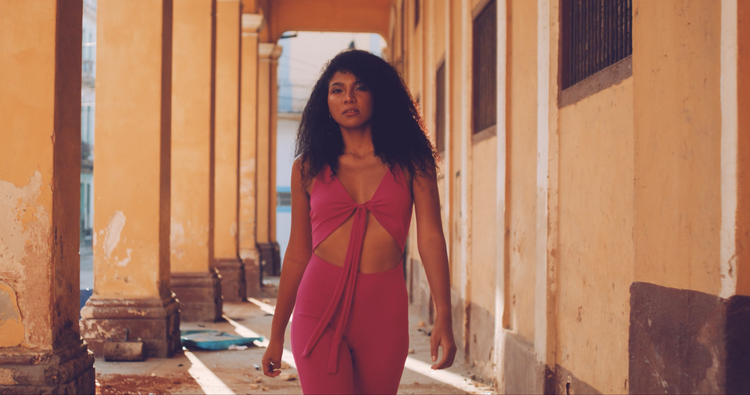 Kipon Colibri: Yai, Havana Streets