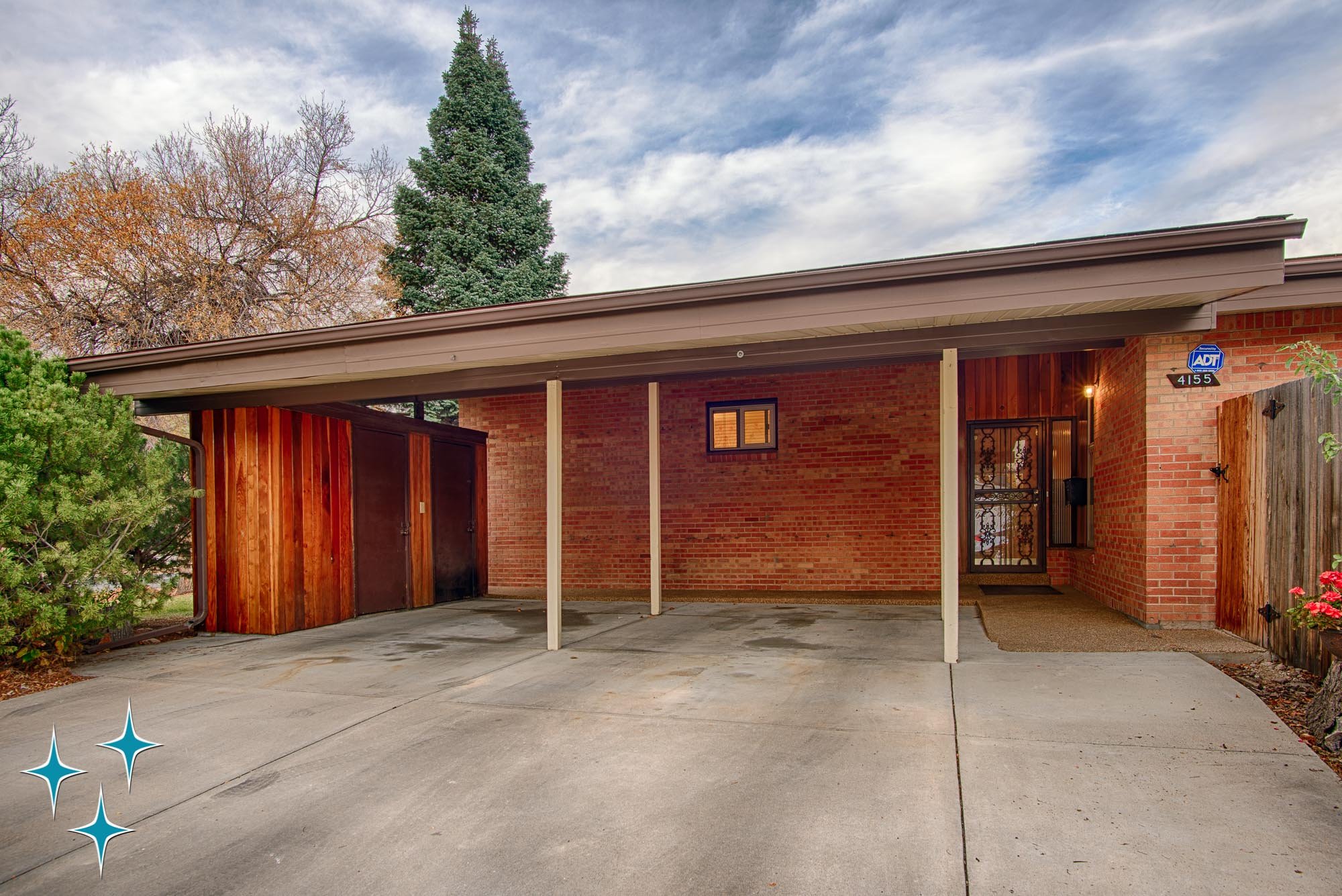 Adrian-Kinney-4155-W-Iliff-Avenue-Denver-r-Carey-Holiday-Home-2000w50-3SWM-3.jpg