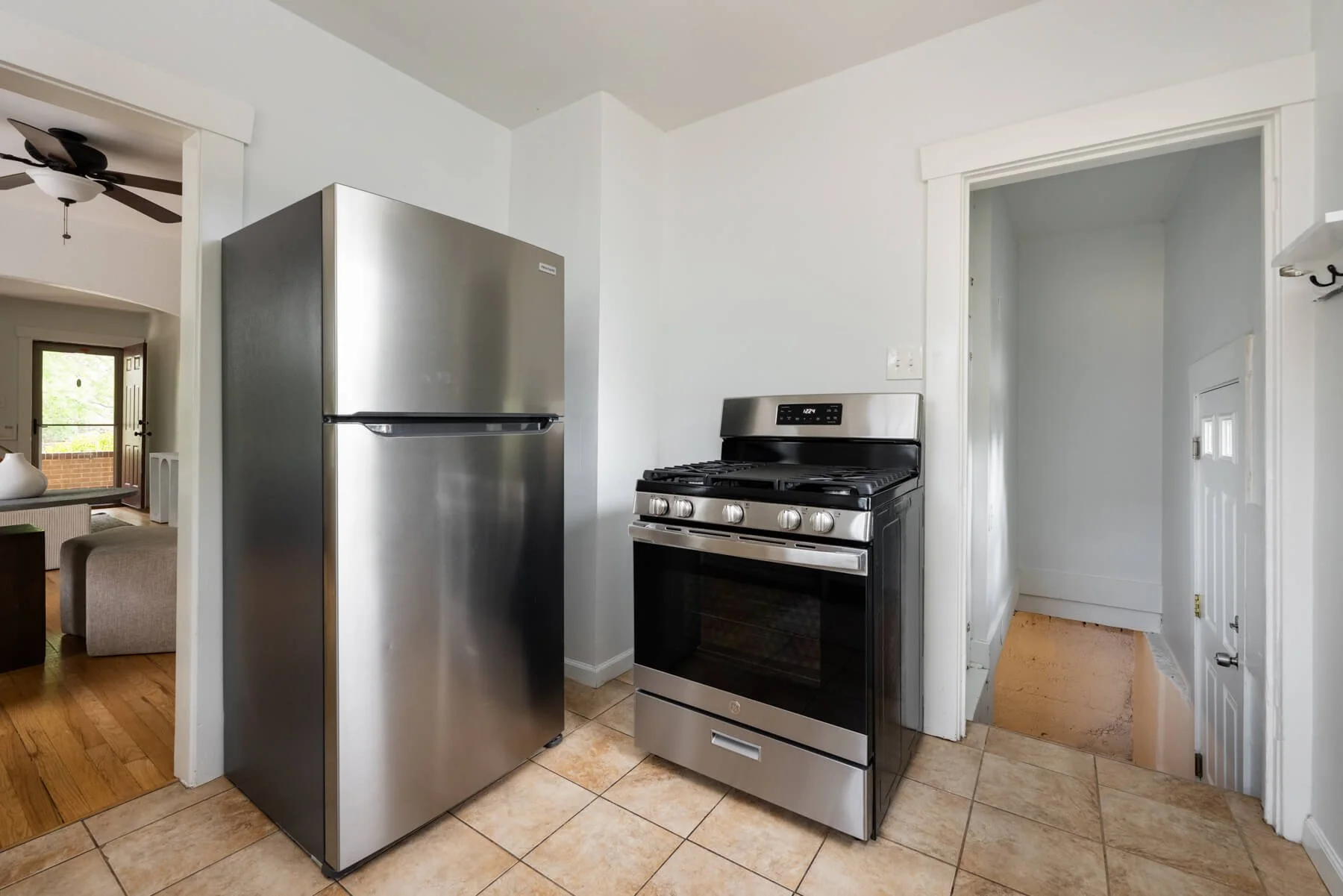 3416_NewtonSt_027.jpg