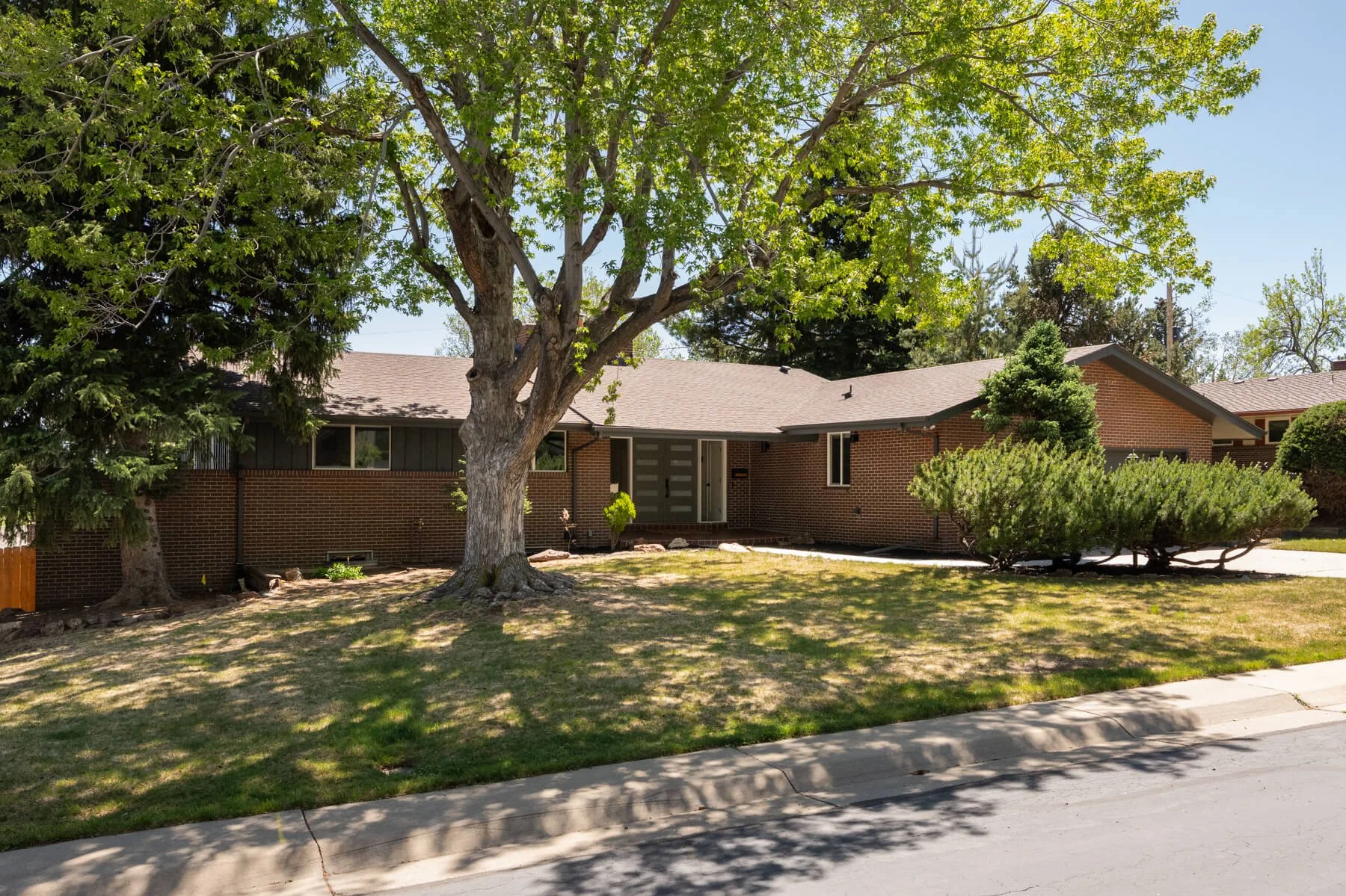 936_SouthColeDrive_001.jpg