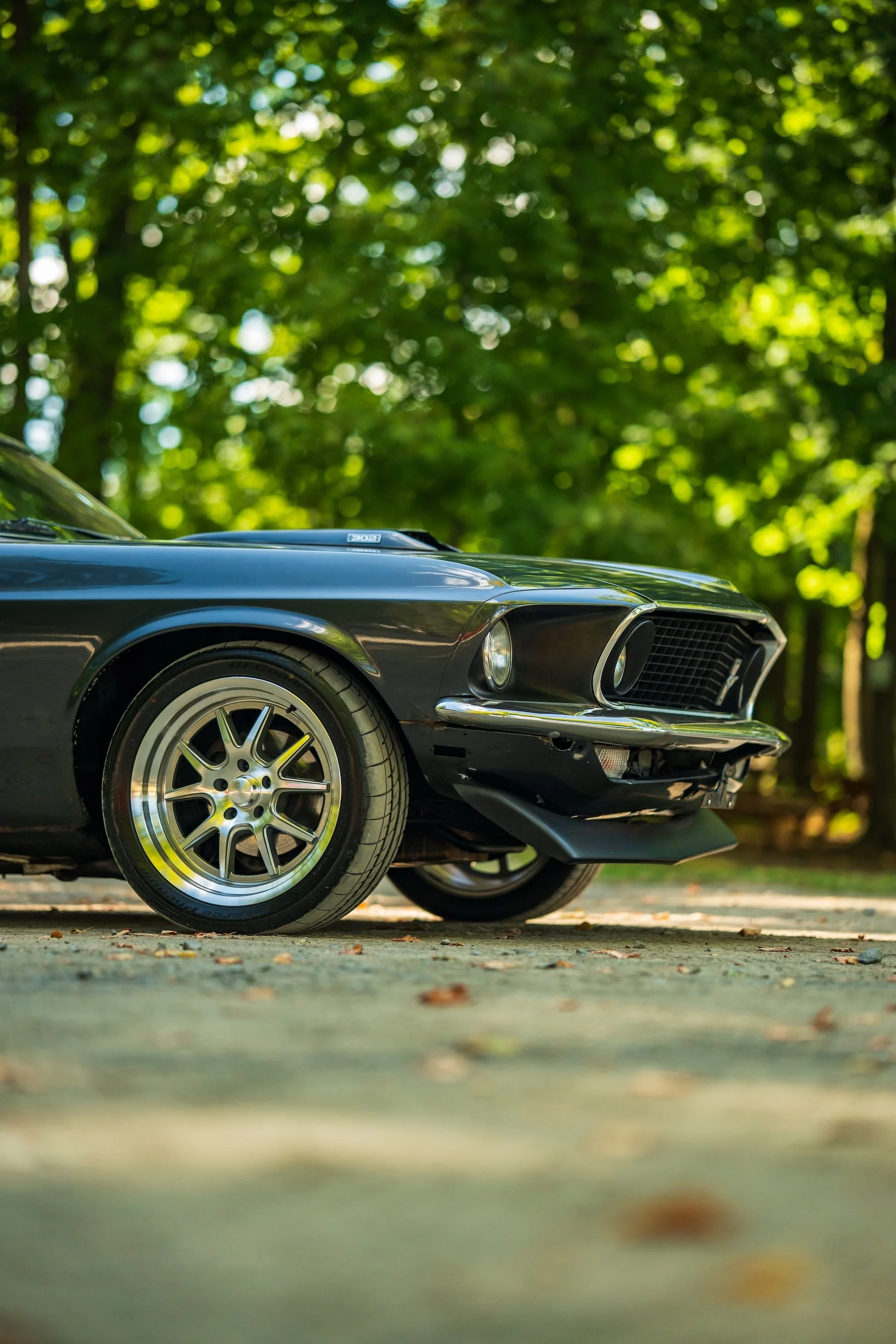 LegacyMotorworks_1969FordMach1_ProjctNero_50.jpg