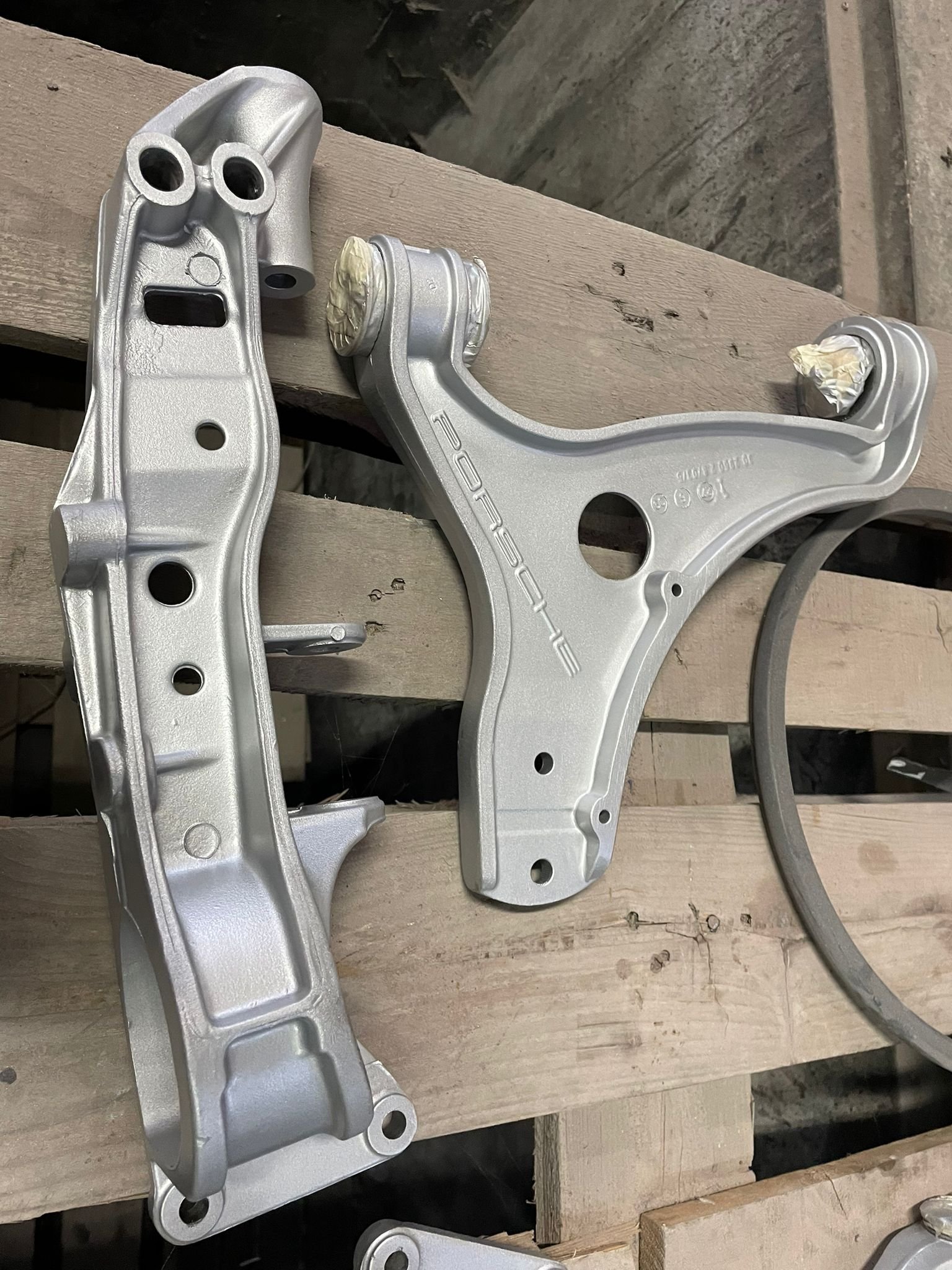 LegacyMotorworks_1990_Porsche911C4_Build_359.jpeg