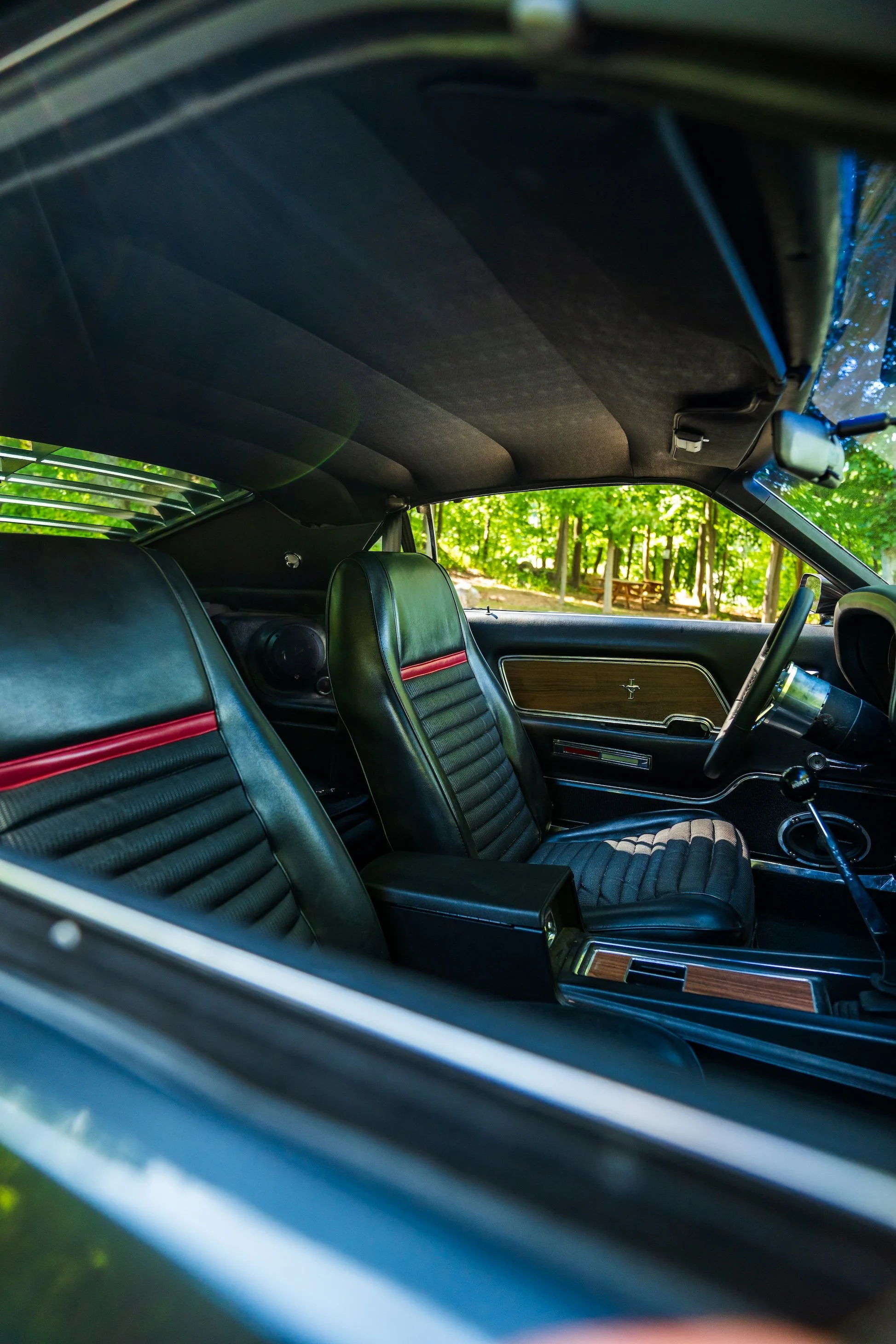 LegacyMotorworks_1969FordMach1_ProjctNero_46.jpg