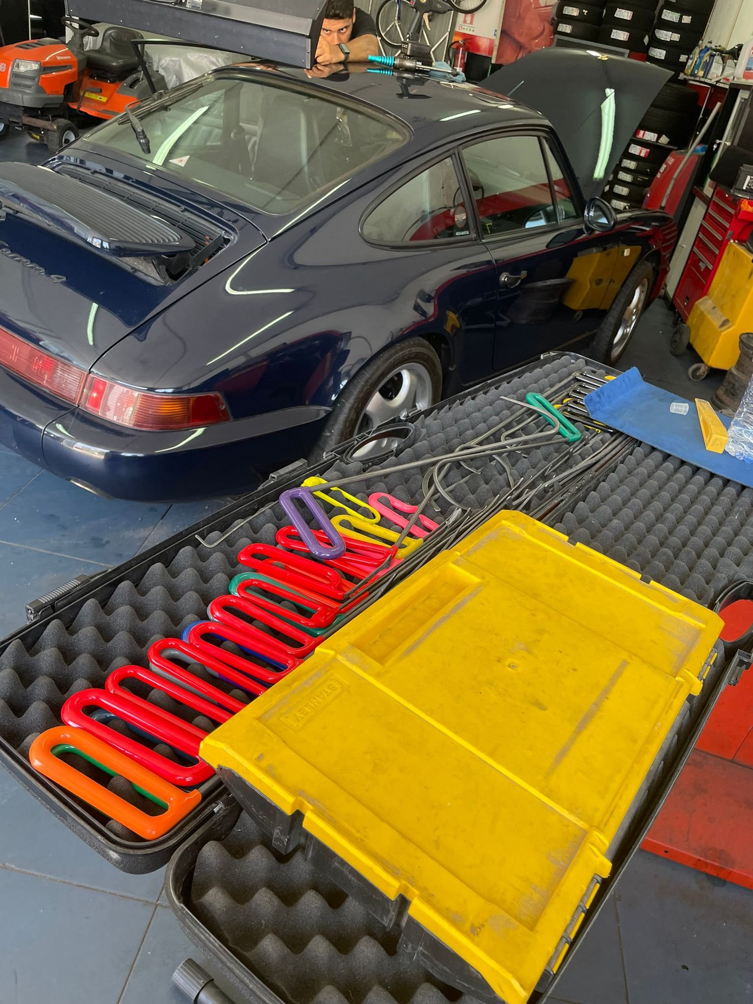 LegacyMotorworks_1990_Porsche911C4_Build_150.jpg