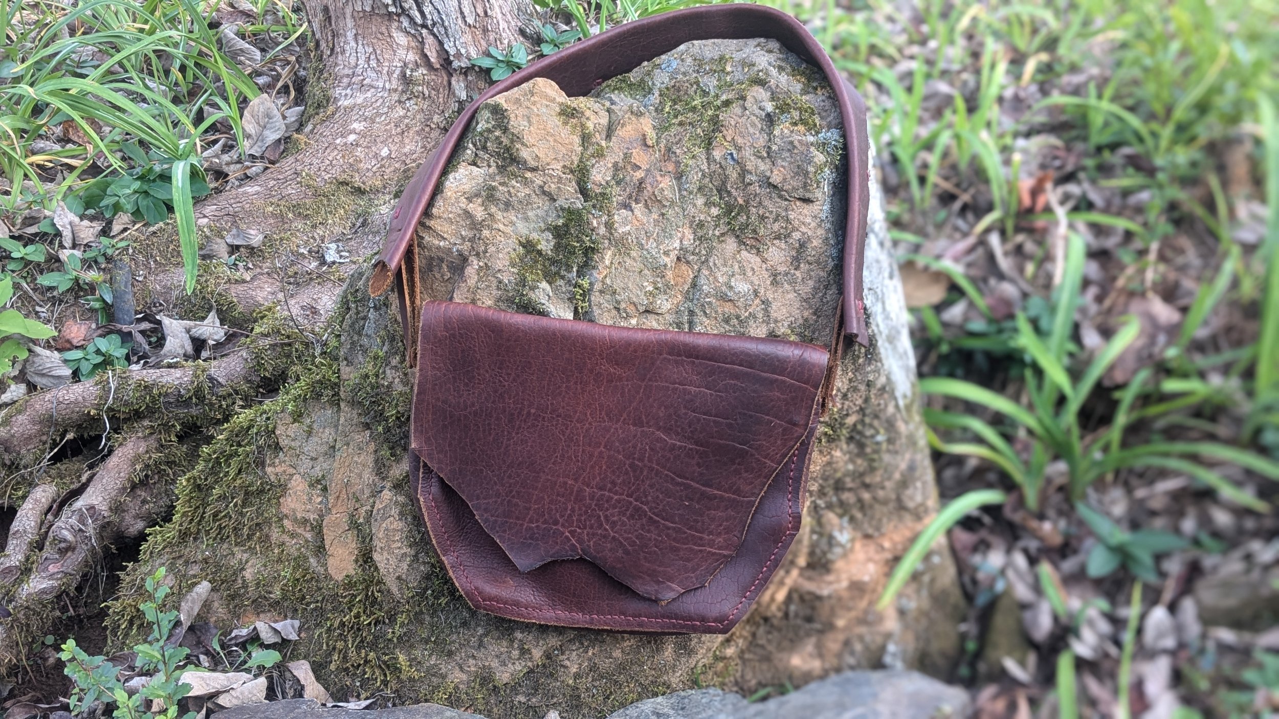 Hunters Satchel -Bison
