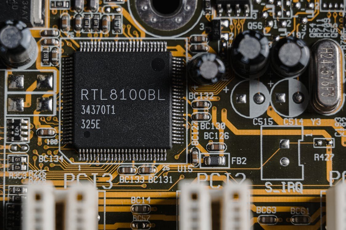 Why Edge AI for Wearables?