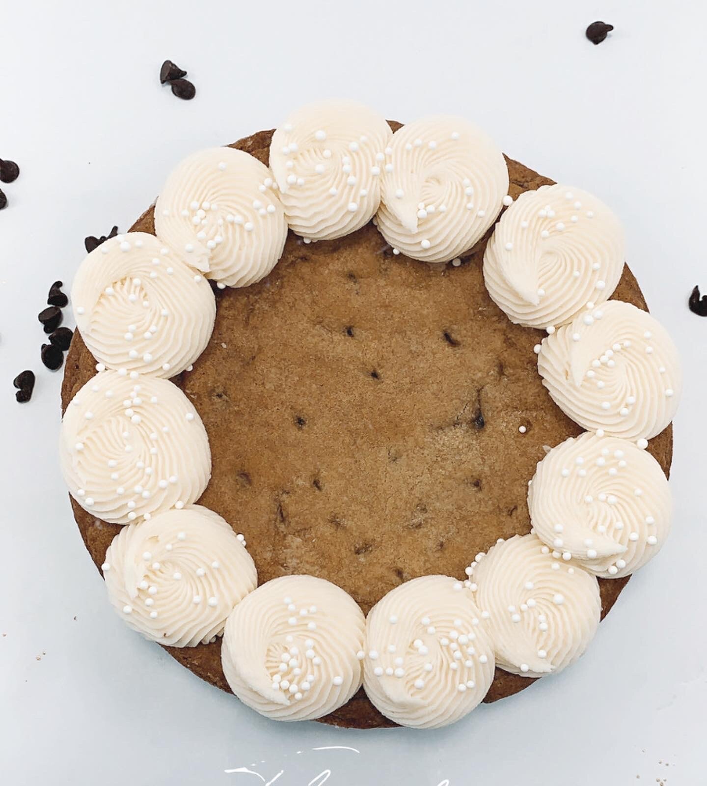 8" Cookie Cakes