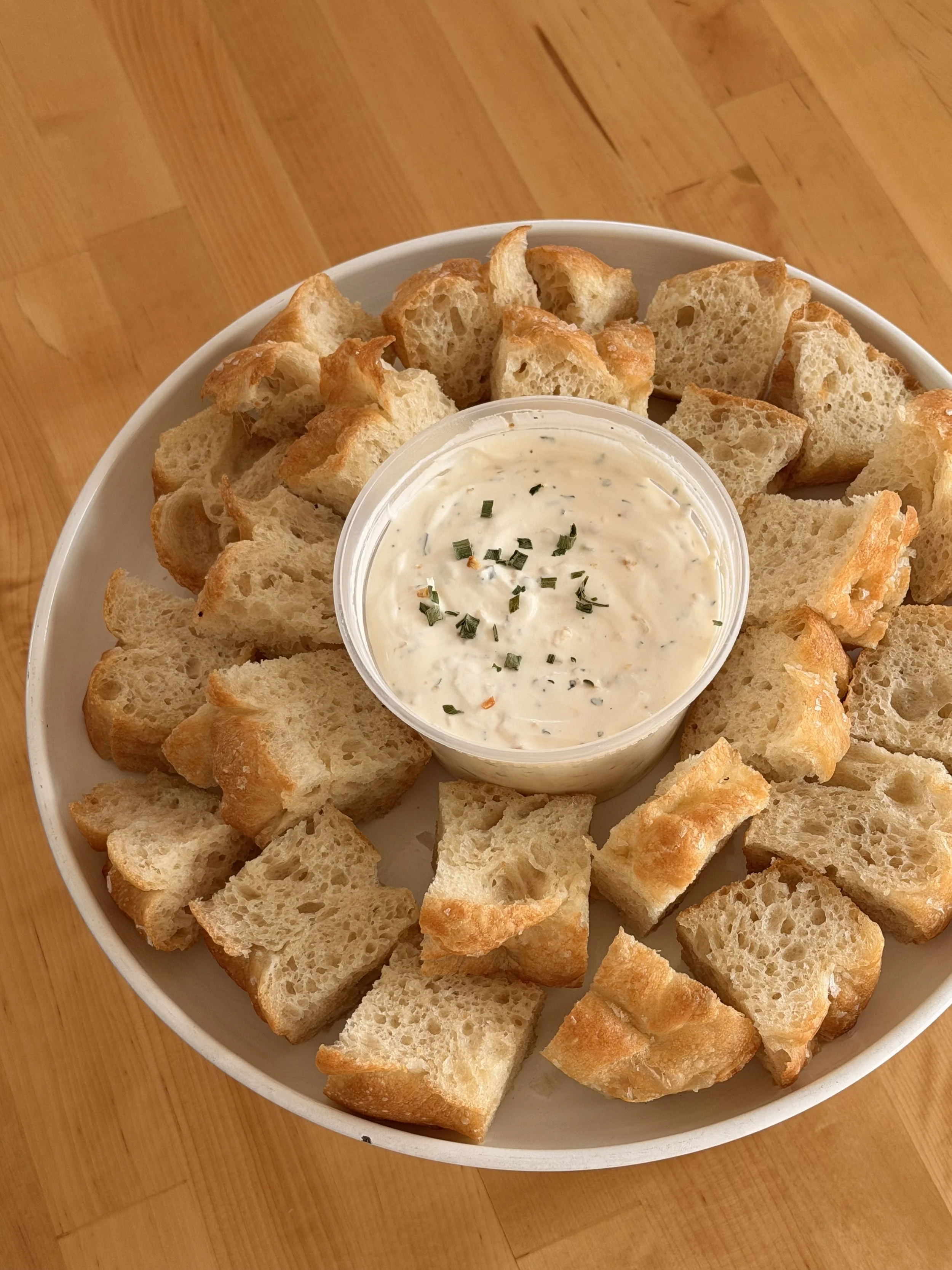 Focaccia & Garlic Dip