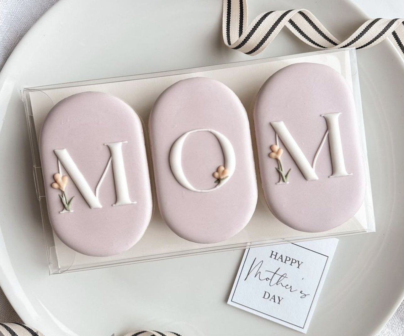 M-O-M Sugar Cookies