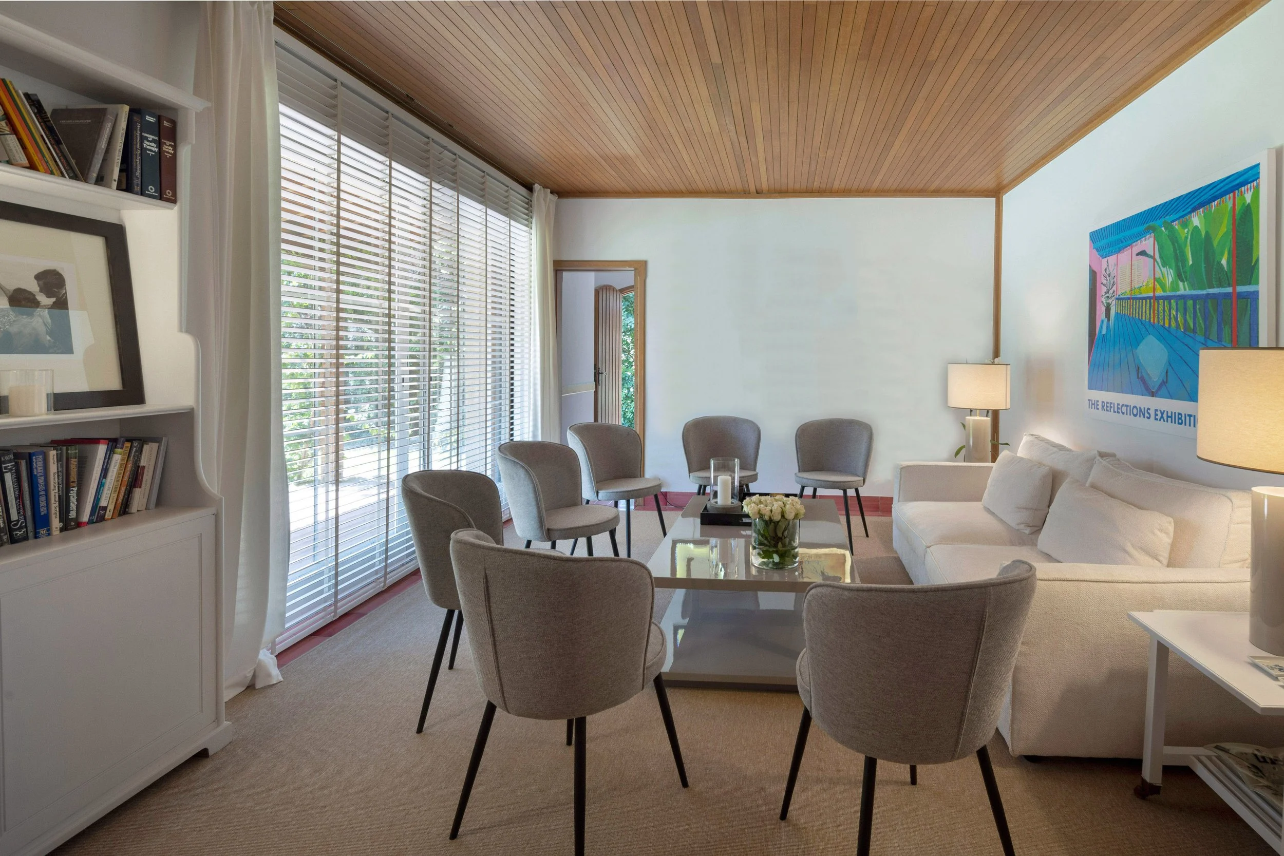 AFTER - GROUP THERAPY ROOM