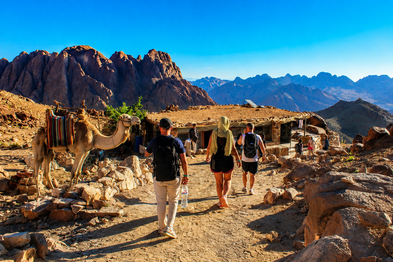 La península del Sinaí combina historia, espiritualidad y naturaleza, convirtiéndose en una de las regiones más sorprendentes para descubrir durante un viaje por Egipto.