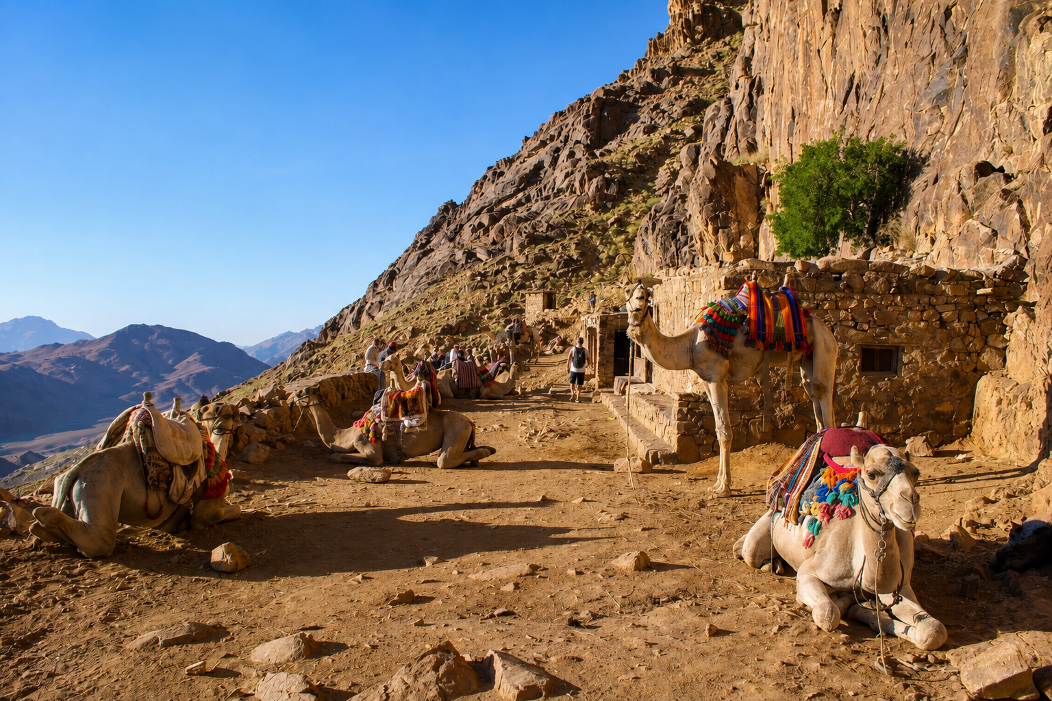La península del Sinaí combina historia, espiritualidad y naturaleza, convirtiéndose en una de las regiones más sorprendentes para descubrir durante un viaje por Egipto.