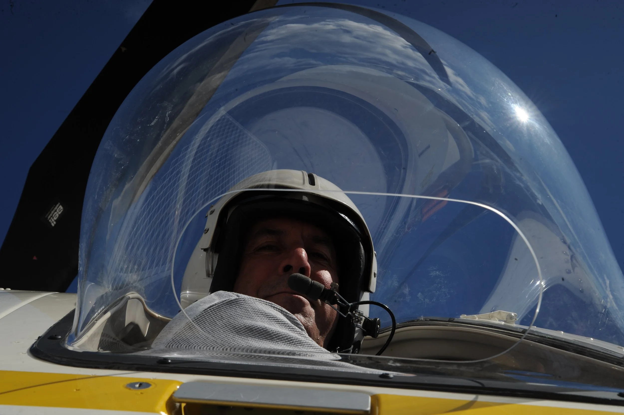 Bell - 407 Pilot Bubble Window — VIH Aerospace MMRO