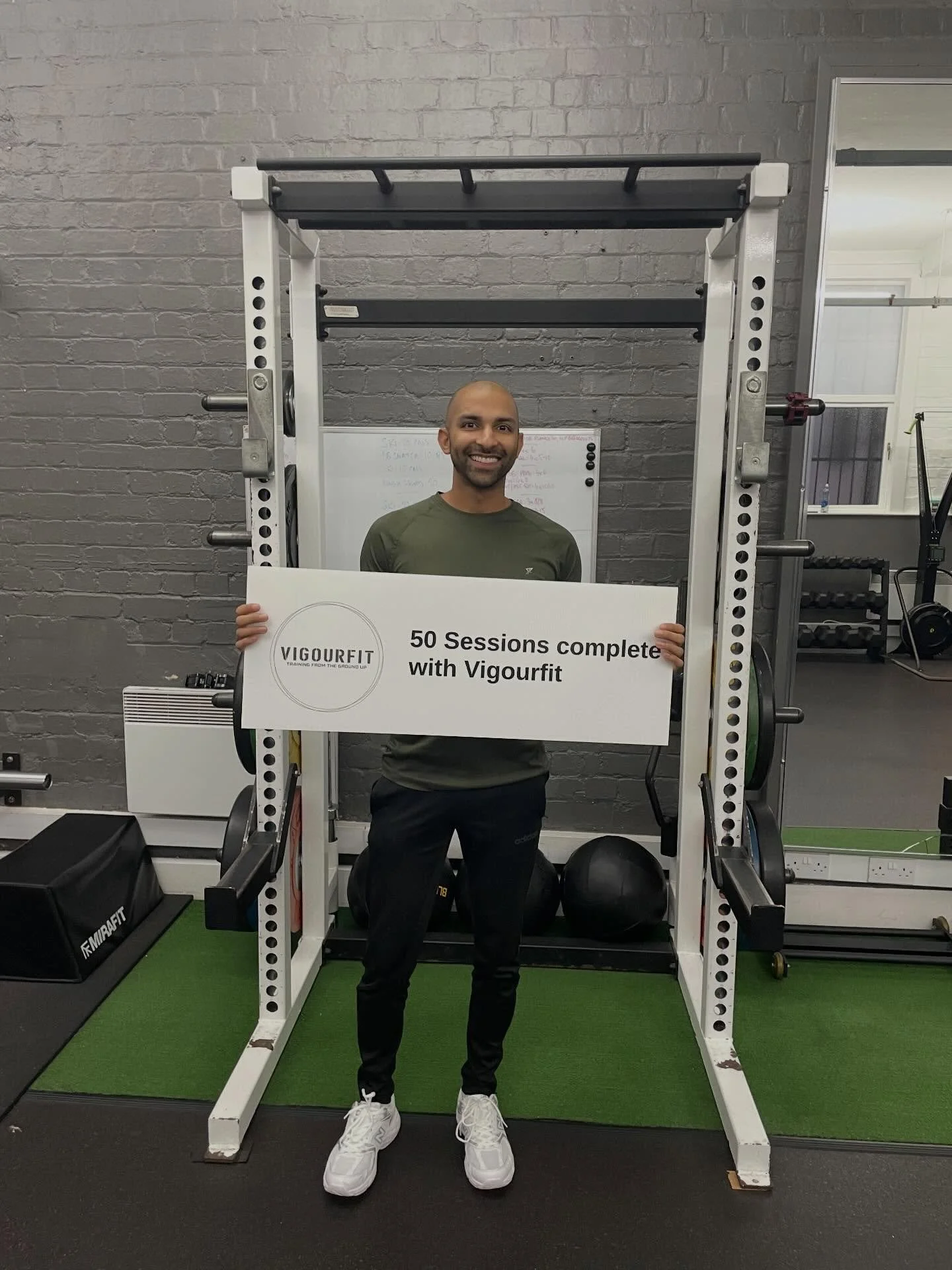 Celebrating the milestones with clients. Well done Vinay 💪
#personaltrainer #leicester #personaltrainingleicester #fitness #milestones