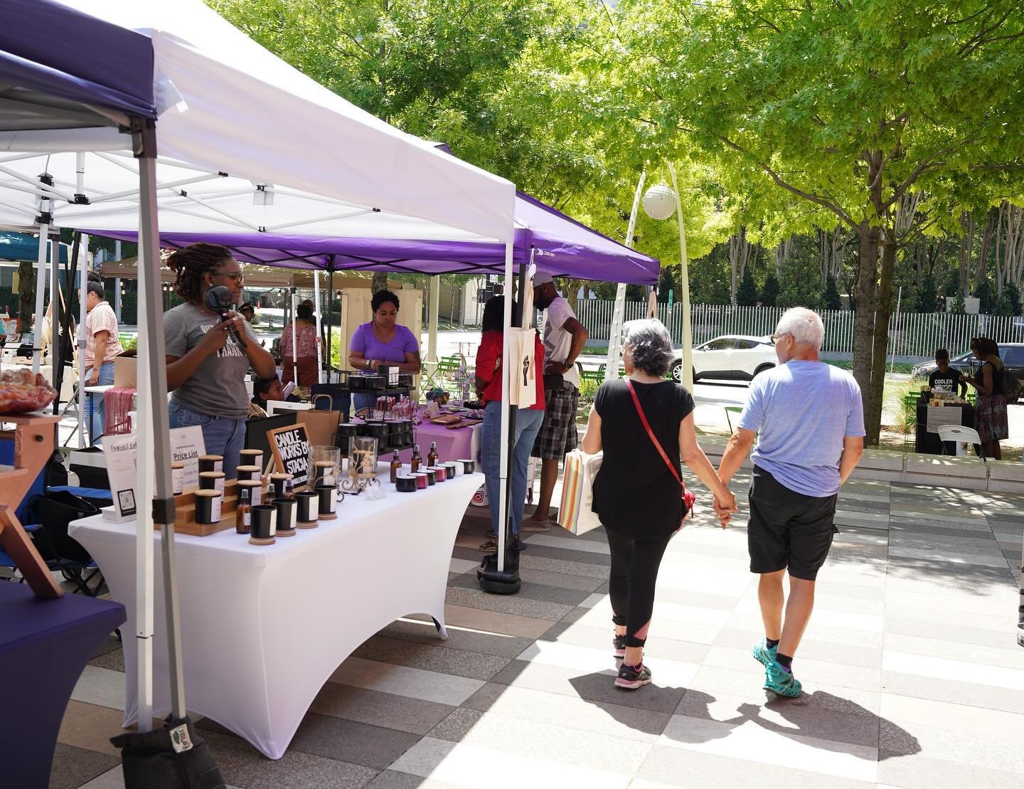 Boho Market
Sunday, April 28, 11 AM - 3 PM 
 
Boho Market returns with a flurry of funky finds and artisanal treasures on this Sunday Funday. Don&rsquo;t miss out on this pop-up pavilion while listening to the talents of Carlos Averhoff, Jr. in celeb