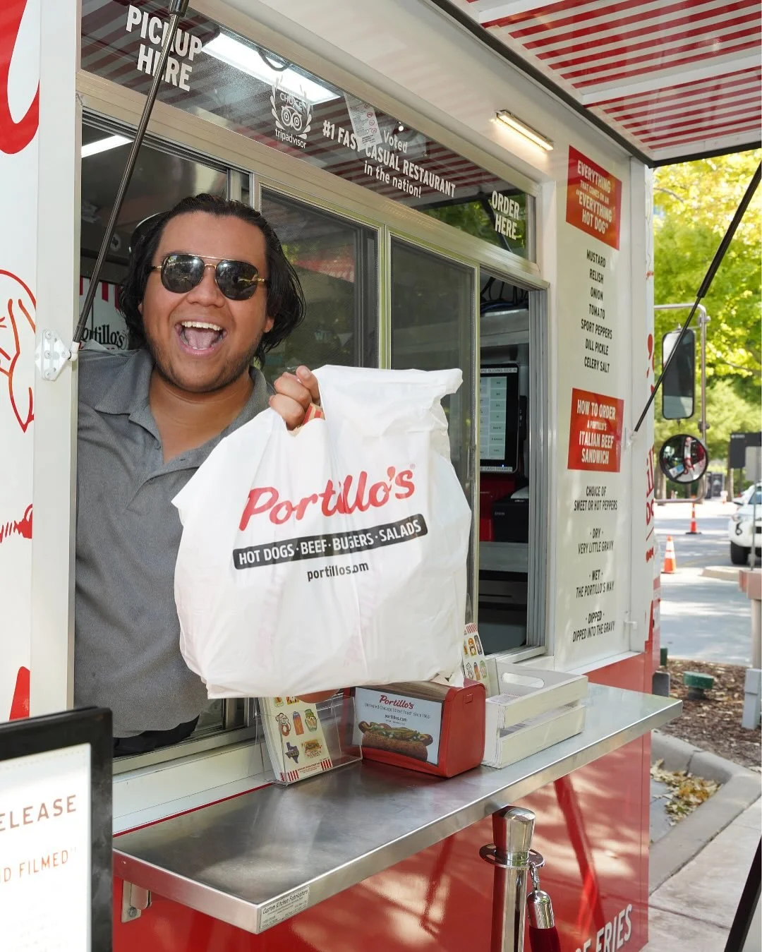 Relish a pit stop in the Park! 🌭

Don&rsquo;t miss the Portillo&rsquo;s Beef Bus, complete with their giant inflatable Chicago dog! Portillo&rsquo;s will be on-site to ketch-up everyone on why they&rsquo;re so wildly popular&mdash;and frankly, we&rs