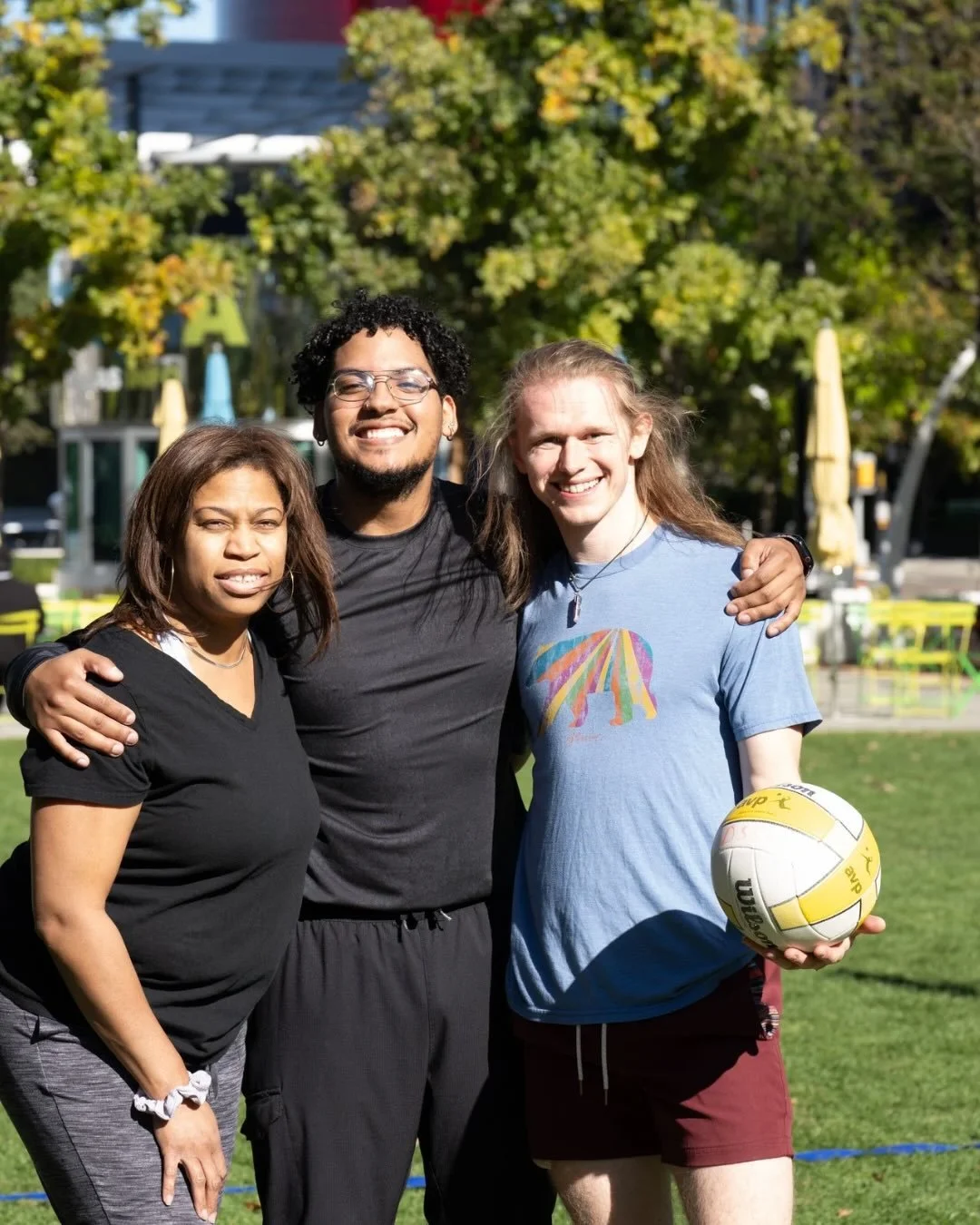 Friday Night Fun is BACK! Celebrate the extra hours of daylight and kick off Spring Break week with two great events in the Park. 
 
Serve up serious fun with Spike &amp; Sip with @dalsportsocial! Grab a drink, rally your friends and bump up your eve