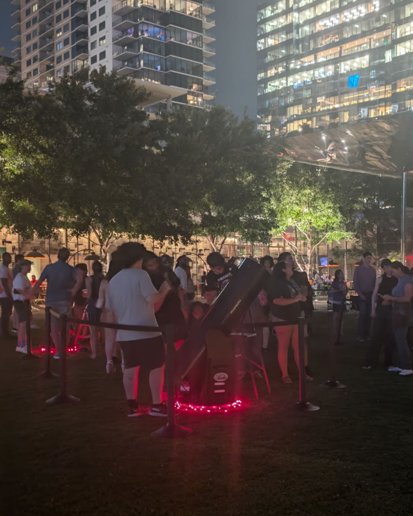 Can&rsquo;t get enough of outer space these days? See it for yourself! 
 
Join @cosmic_tours in the Park this Friday night to discover the cosmos. Experts will find you the best views through their telescopes and guide you through the constellations,
