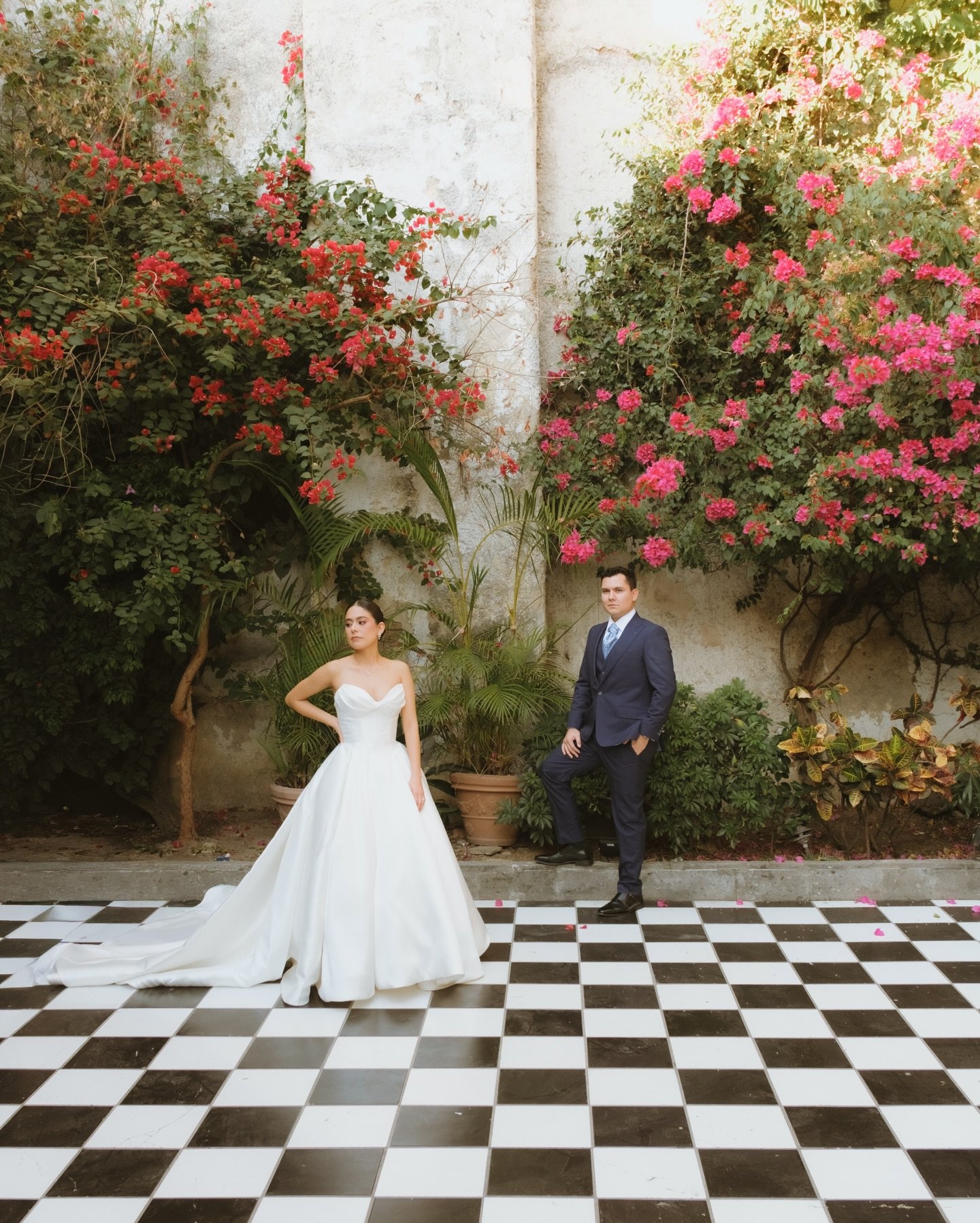 One of my favorites weddings of late 2025

Couple @bettyont y @brunomartinezmaldonado 
Venue @mansionmagnolia 
Makeup @juanpablo_atilano 

#weddingphotography  #bodasenmexico #fotografodebodas #editoriawedding
