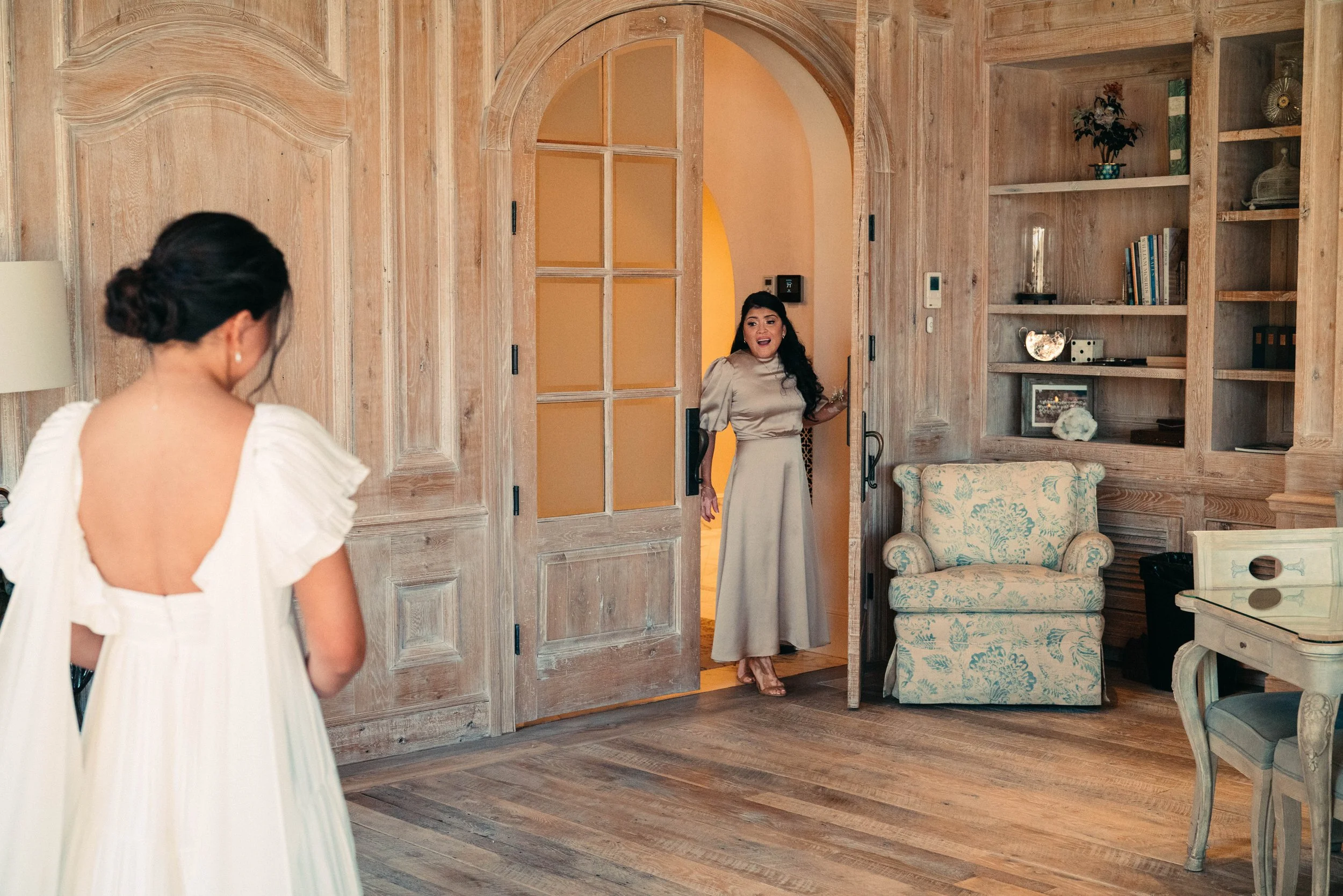 bride and her mother during first look | authentic candid wedding photography in Houston.