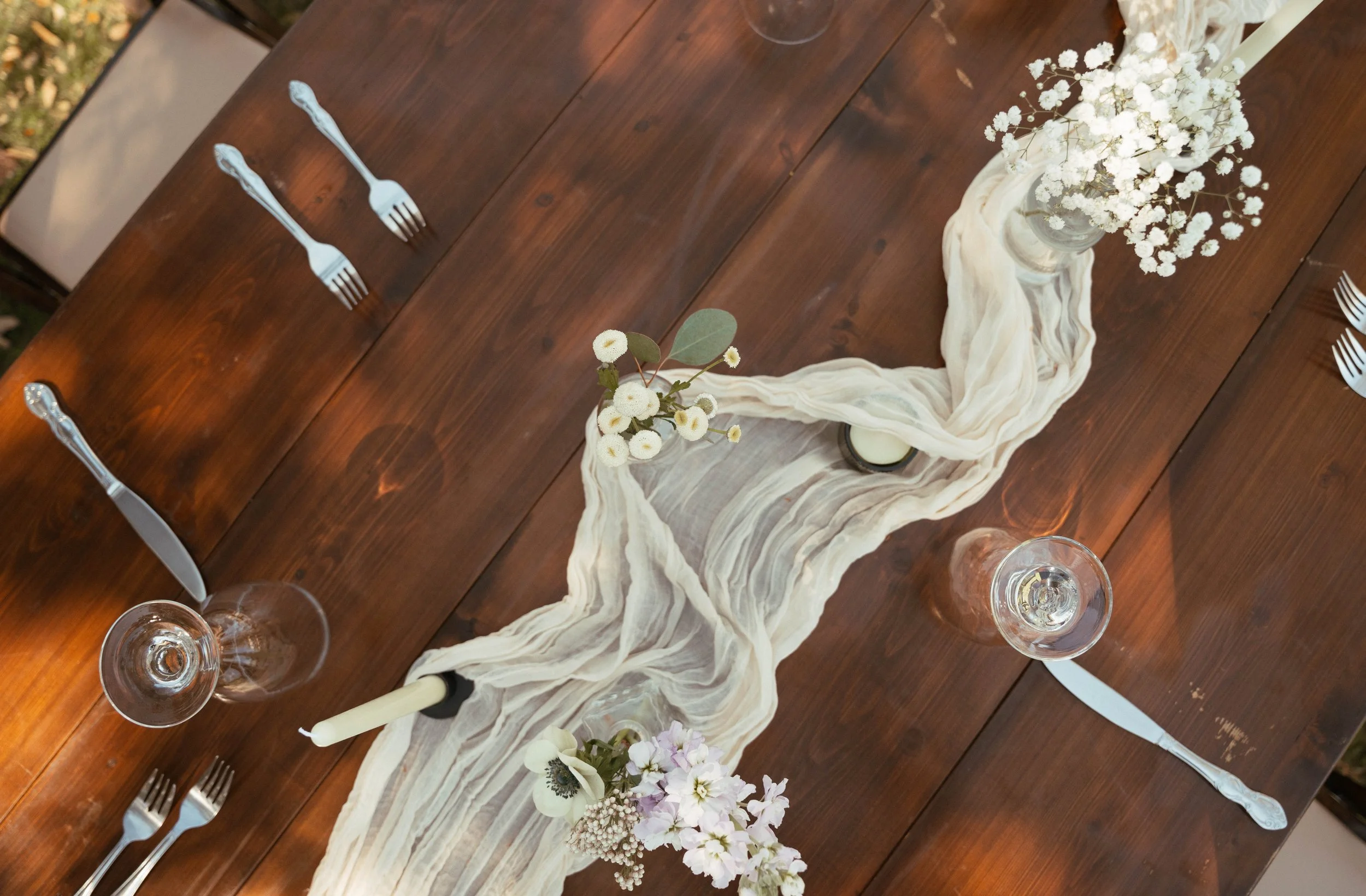 Flat lay of reception space details at Oaktree Manor in Spring Texas