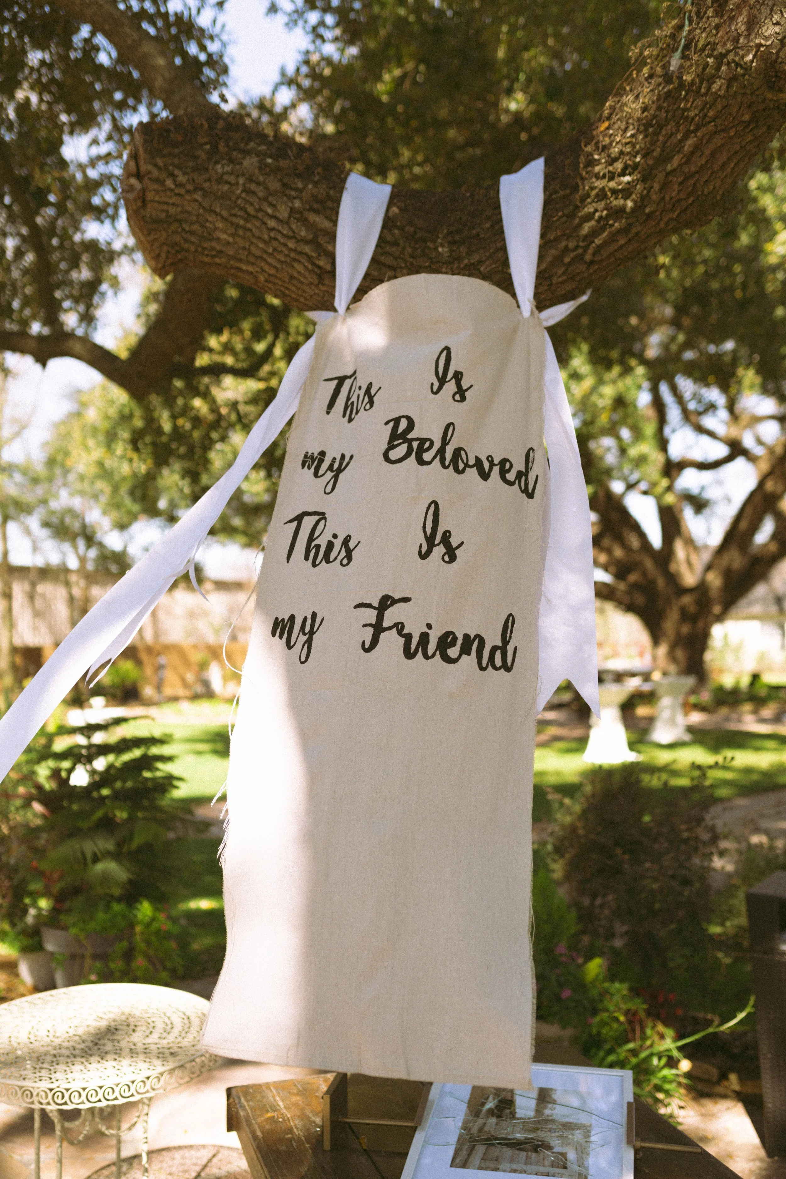 Authentic wedding photos by Austin wedding photographer at Oaktree Manor.