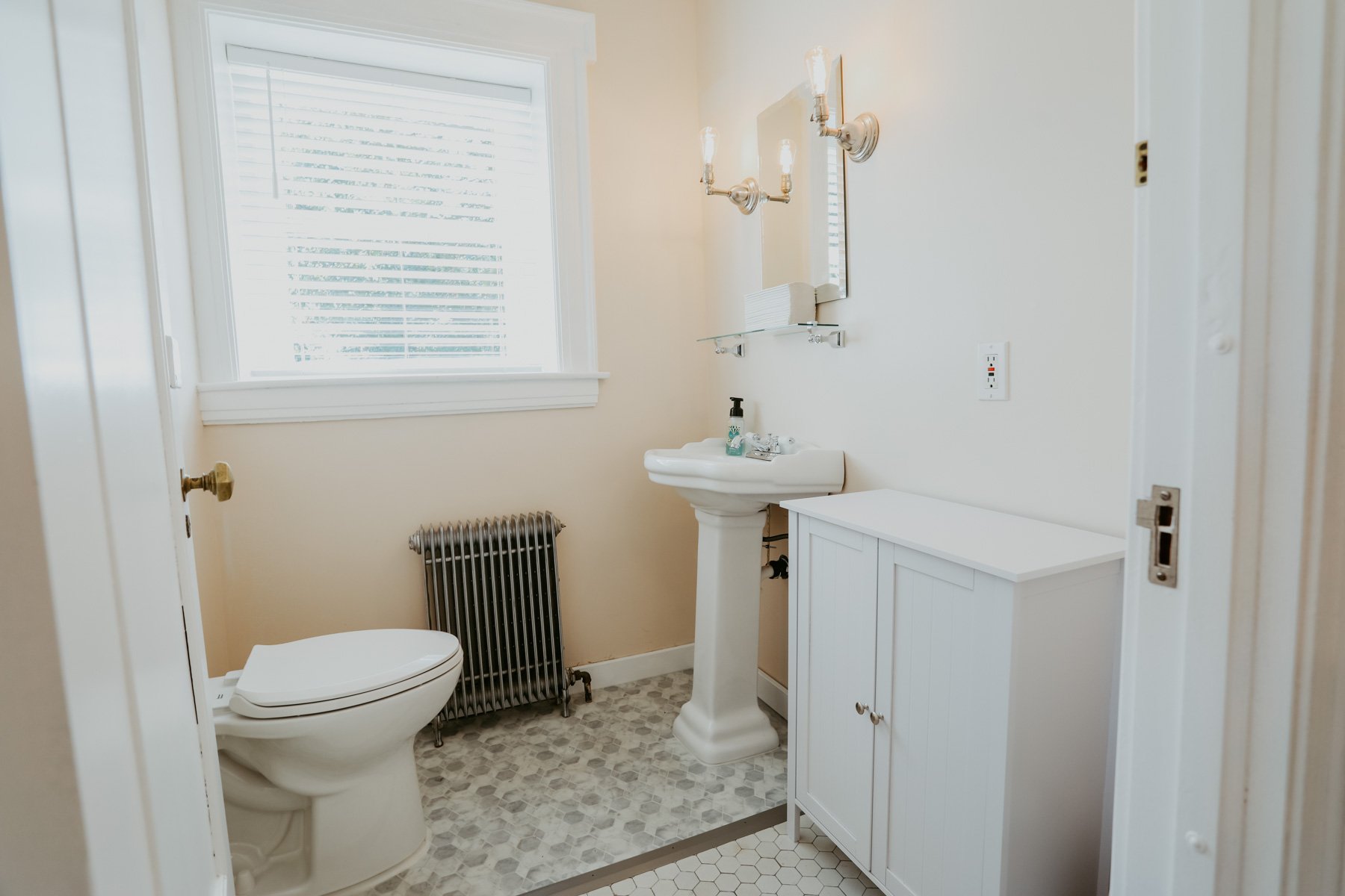 South Dressing Room - Bathroom